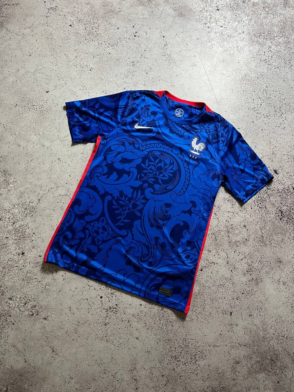 Nike Nike France Jersey Euros 2022 Home Soccer Shirt CV5741-439 Size US S / EU 44-46 / 1 - 9 Thumbnail