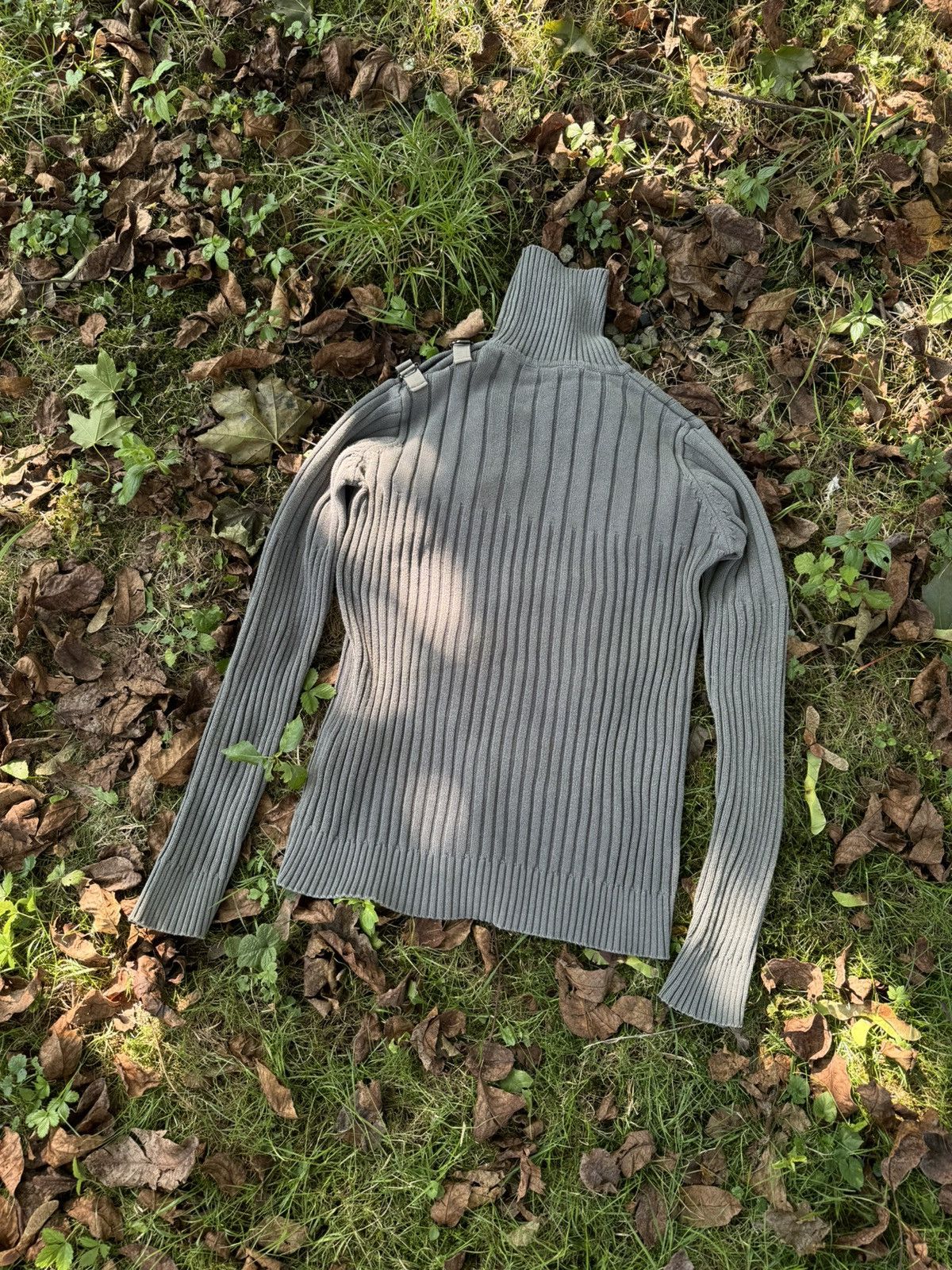 Japanese Brand Avant Garde Japanese Brand Sweater Asymetrical Size US S / EU 44-46 / 1 - 10 Thumbnail