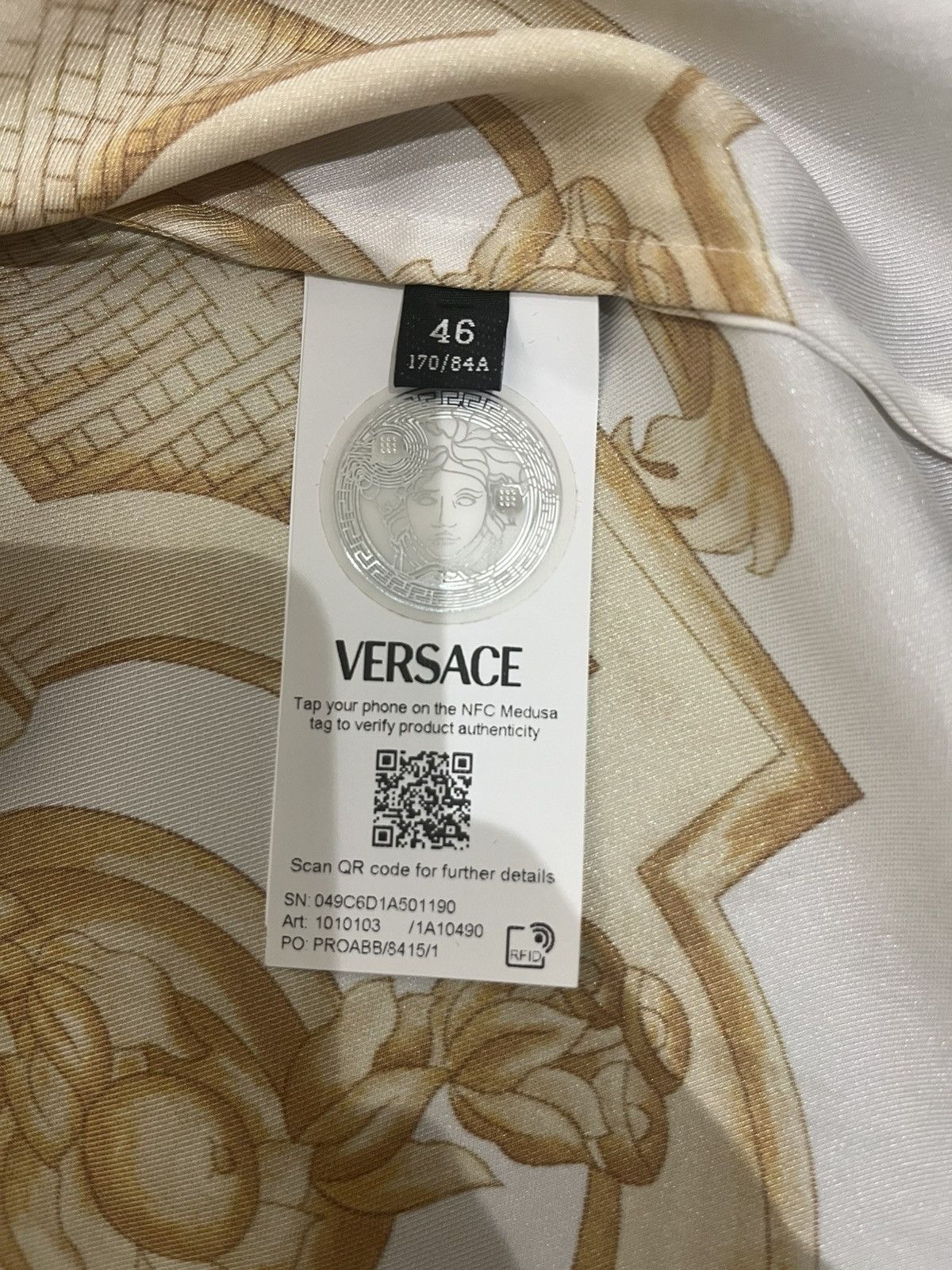 Versace VERSACE BUTTON UP SHIRT Size US S / EU 44-46 / 1 - 3 Thumbnail