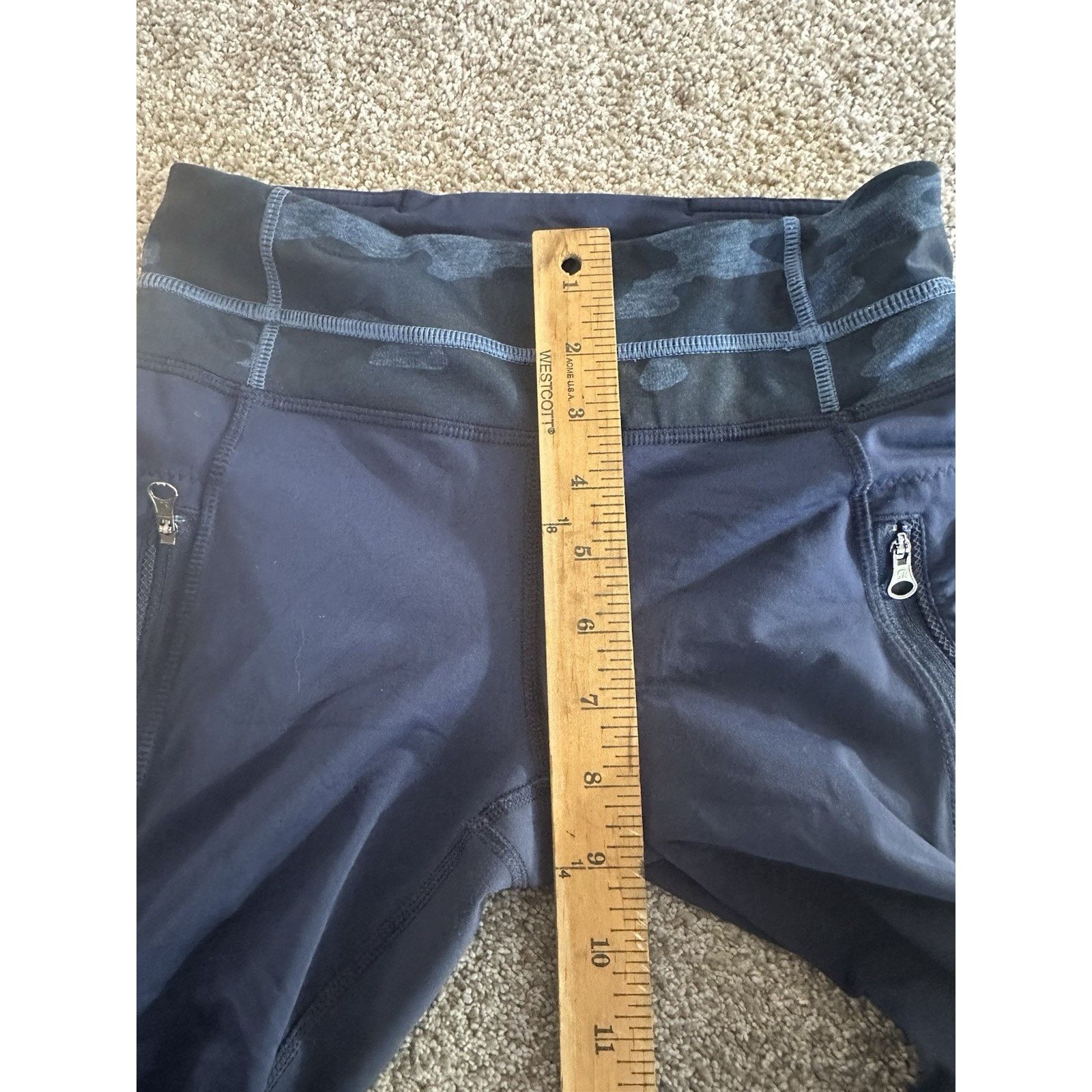 Lululemon Lululemon Pants Womens 4 Blue Camo Leggings Zip Pockets Size 27" / US 4 / IT 40 - 10 Thumbnail