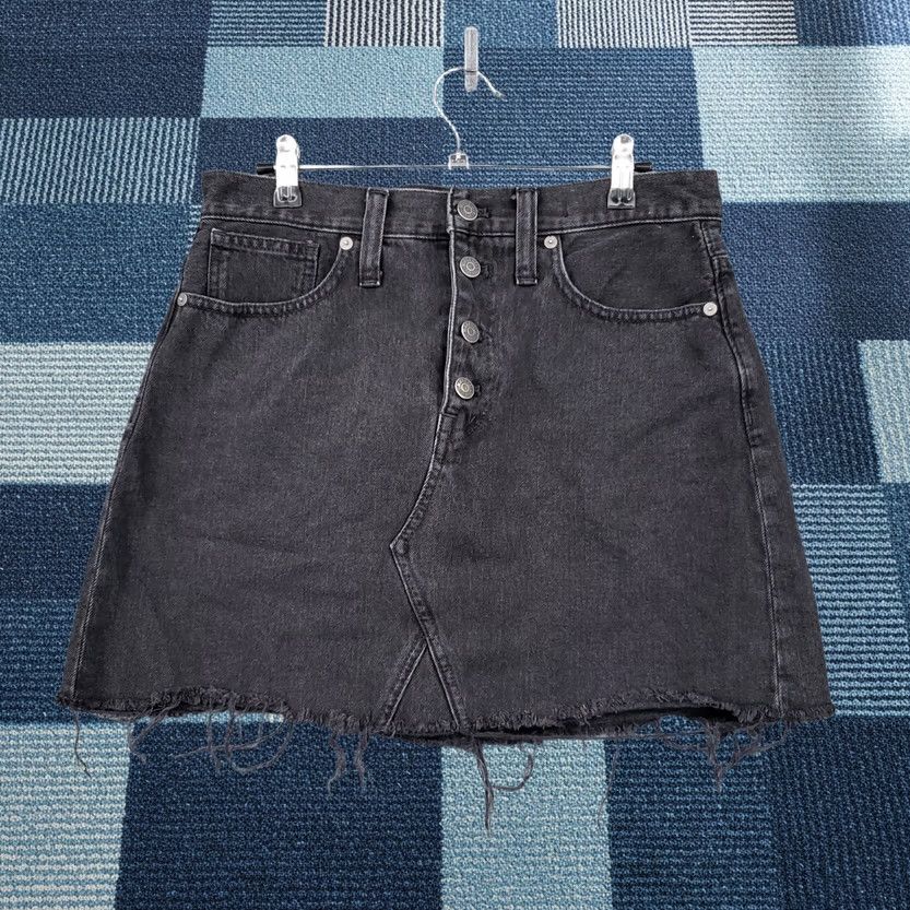 Madewell Madewell Skirt Womens 28 Black Rigid Denim A Line Mini Lunar Wash Button Front Size 28" / US 6 / IT 42 - 1 Thumbnail