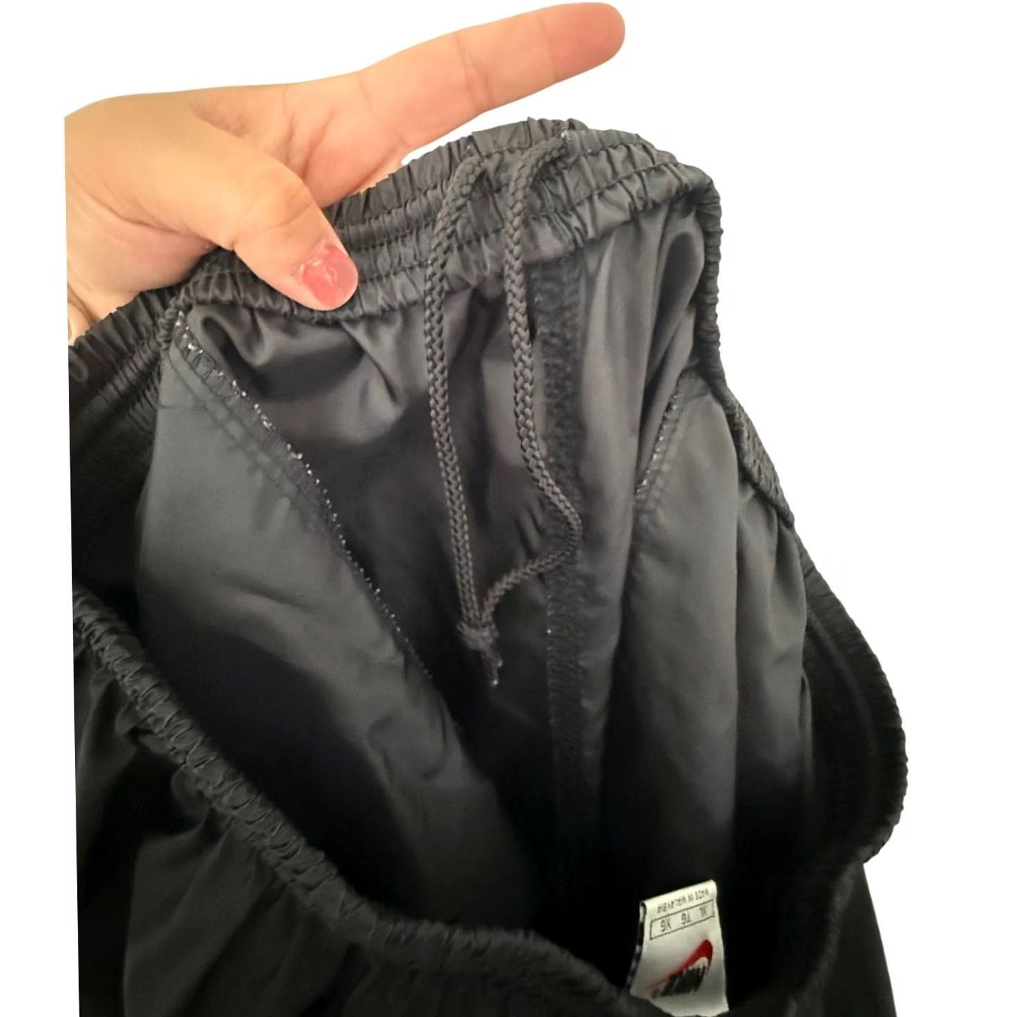 Nike VINTAGE Nike Track Pants Windbreaker Parachute Joggers Black XL Mens Size US 36 / EU 52 - 8 Thumbnail