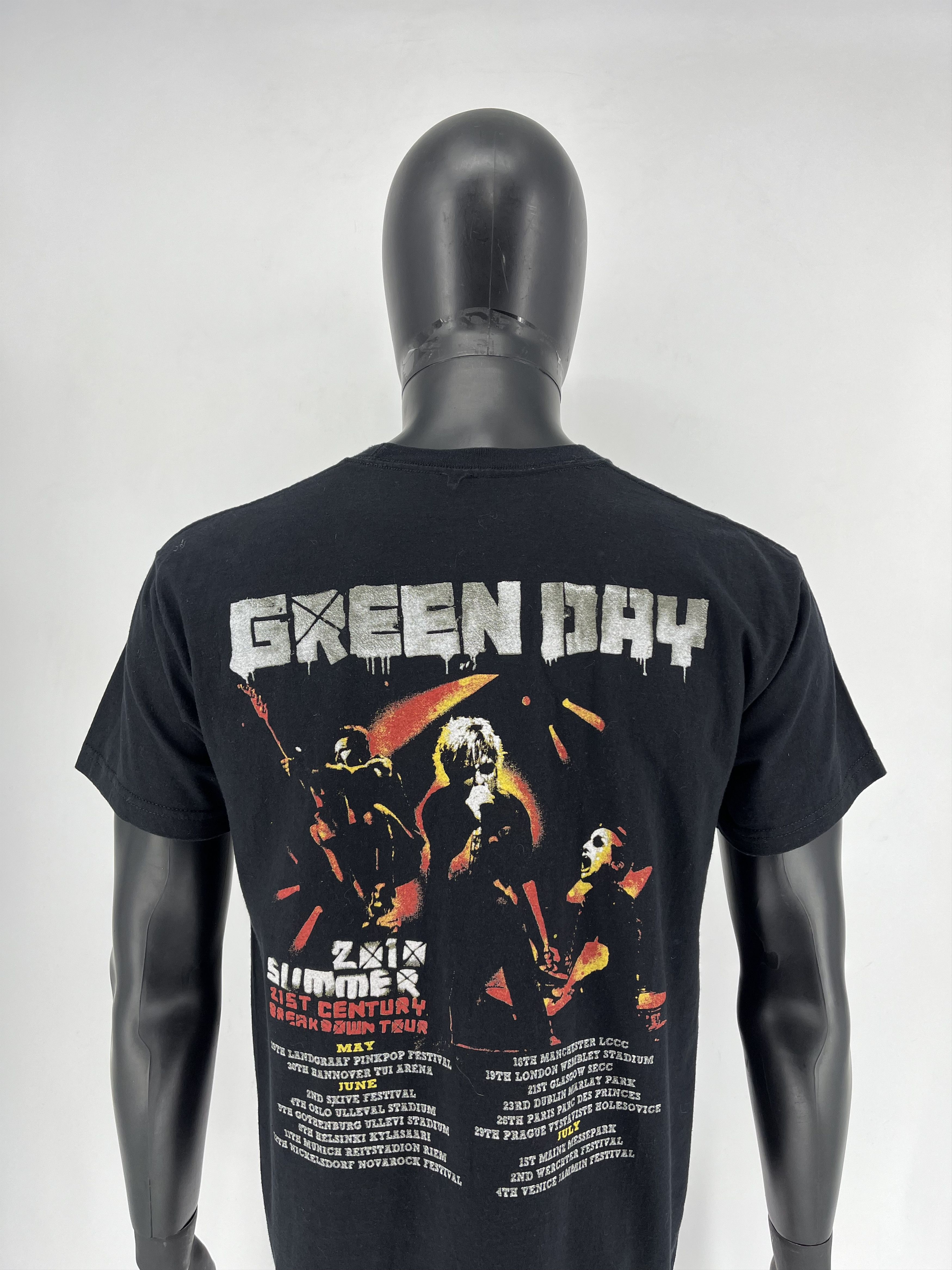 Band Tees Vintage Y2K Green Day American Idiot Tour Band Tee Size US L / EU 52-54 / 3 - 8 Thumbnail