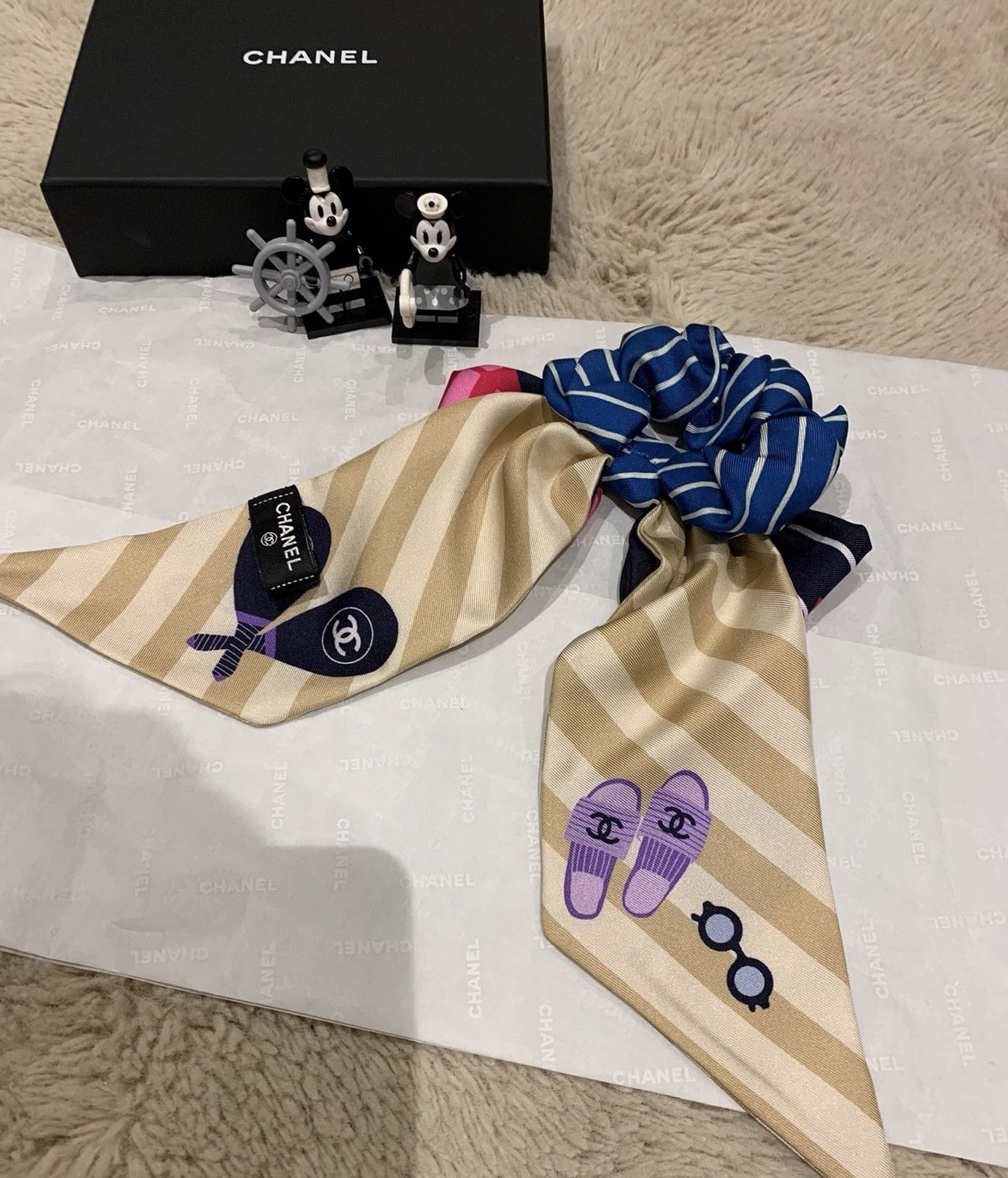 Chanel Chanel 23c Scrunchie Scarf Hair Tie Size ONE SIZE - 5 Thumbnail