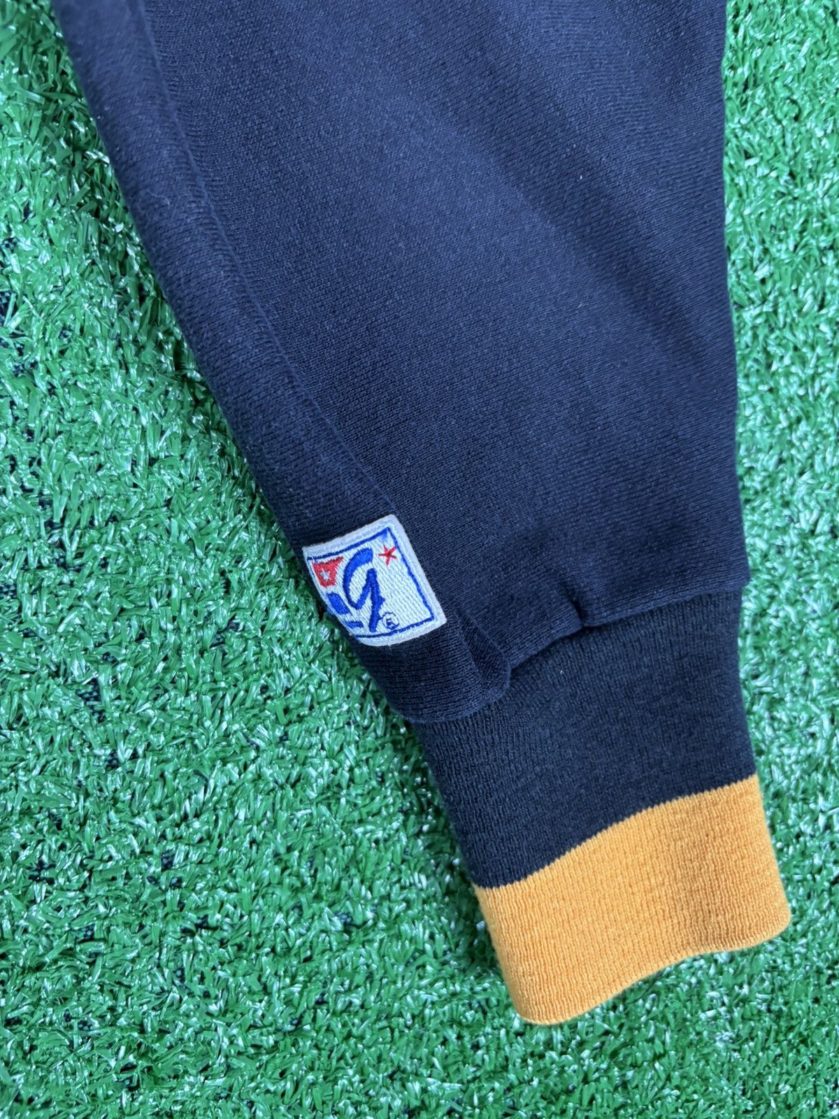 Vintage Vintage 90s Pittsburgh Steelers Hoodie Sweatshirt Size US XL / EU 56 / 4 - 5 Thumbnail