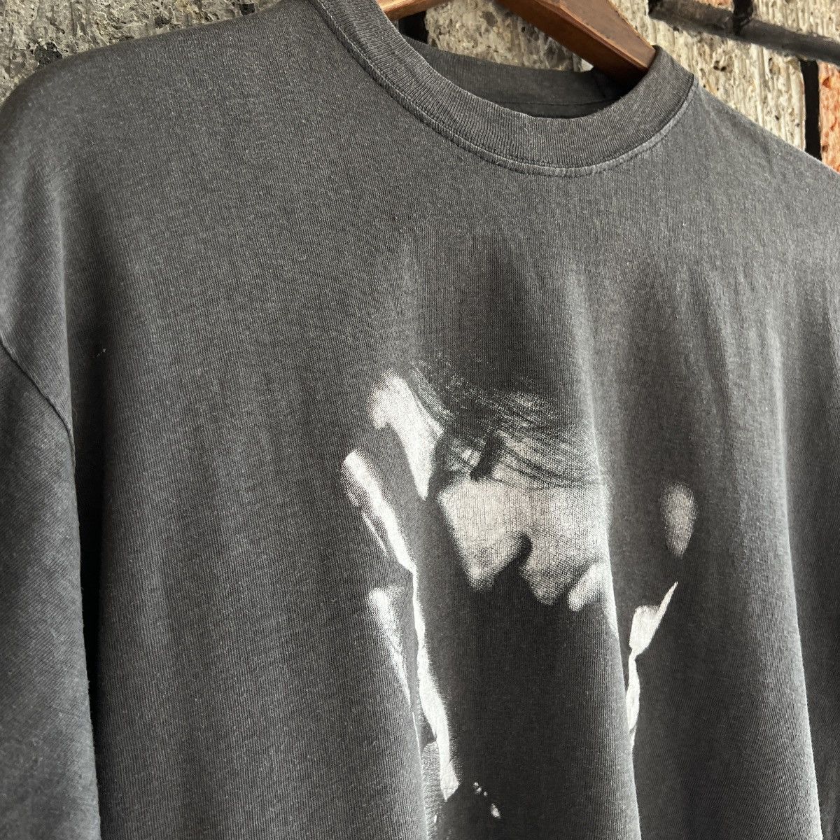 Vintage VTG 1995 Desperado Euro Promo Movie Tee Shirt Western Size US M / EU 48-50 / 2 - 4 Thumbnail
