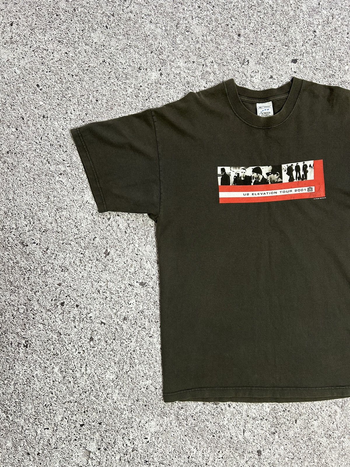 Band Tees × Vintage Vintage U2 Elevation Tour 2001 Rock Band T-Shirt Size US XL / EU 56 / 4 - 4 Thumbnail