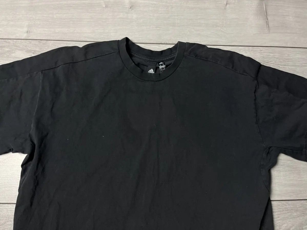 Adidas Adidas T-shirt sportswear size Medium Size US M / EU 48-50 / 2 - 3 Thumbnail