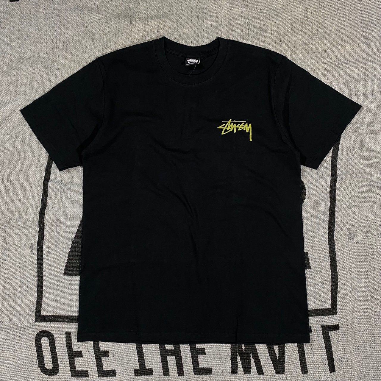 Stussy STUSSY BEAT CRAZY TEE • MEDIUM Size US M / EU 48-50 / 2 - 3 Thumbnail
