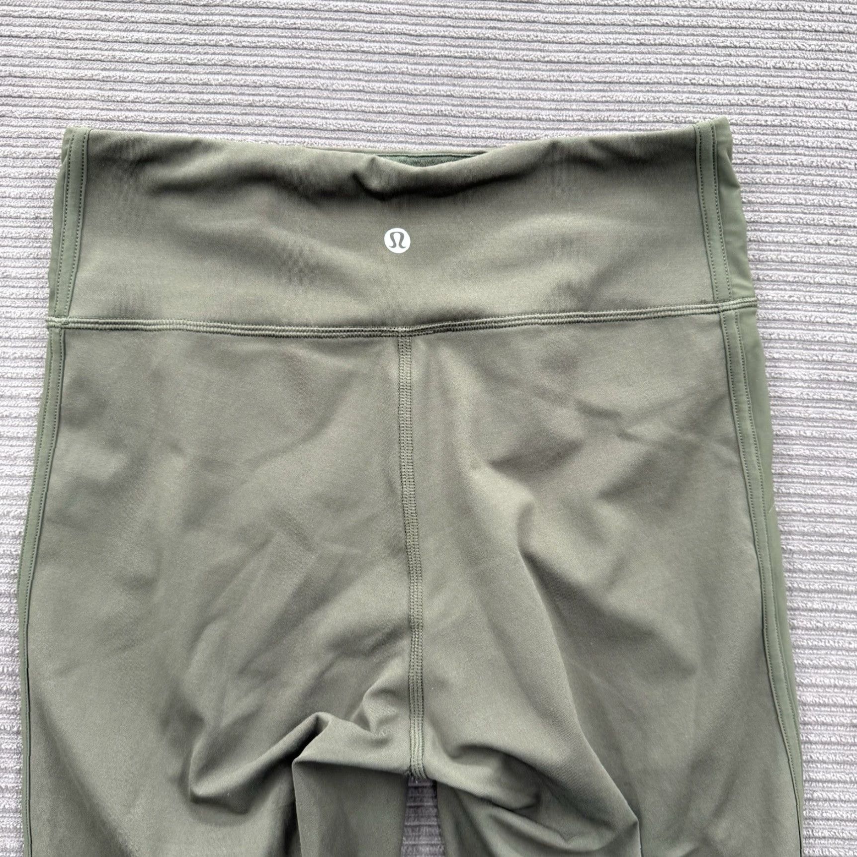 Lululemon Lululemon Wunder Under Crop Leggings Women 6 Dark Olive Gym Yoga Workout Comfort Crop Leggings Size 28" / US 6 / IT 42 - 8 Thumbnail