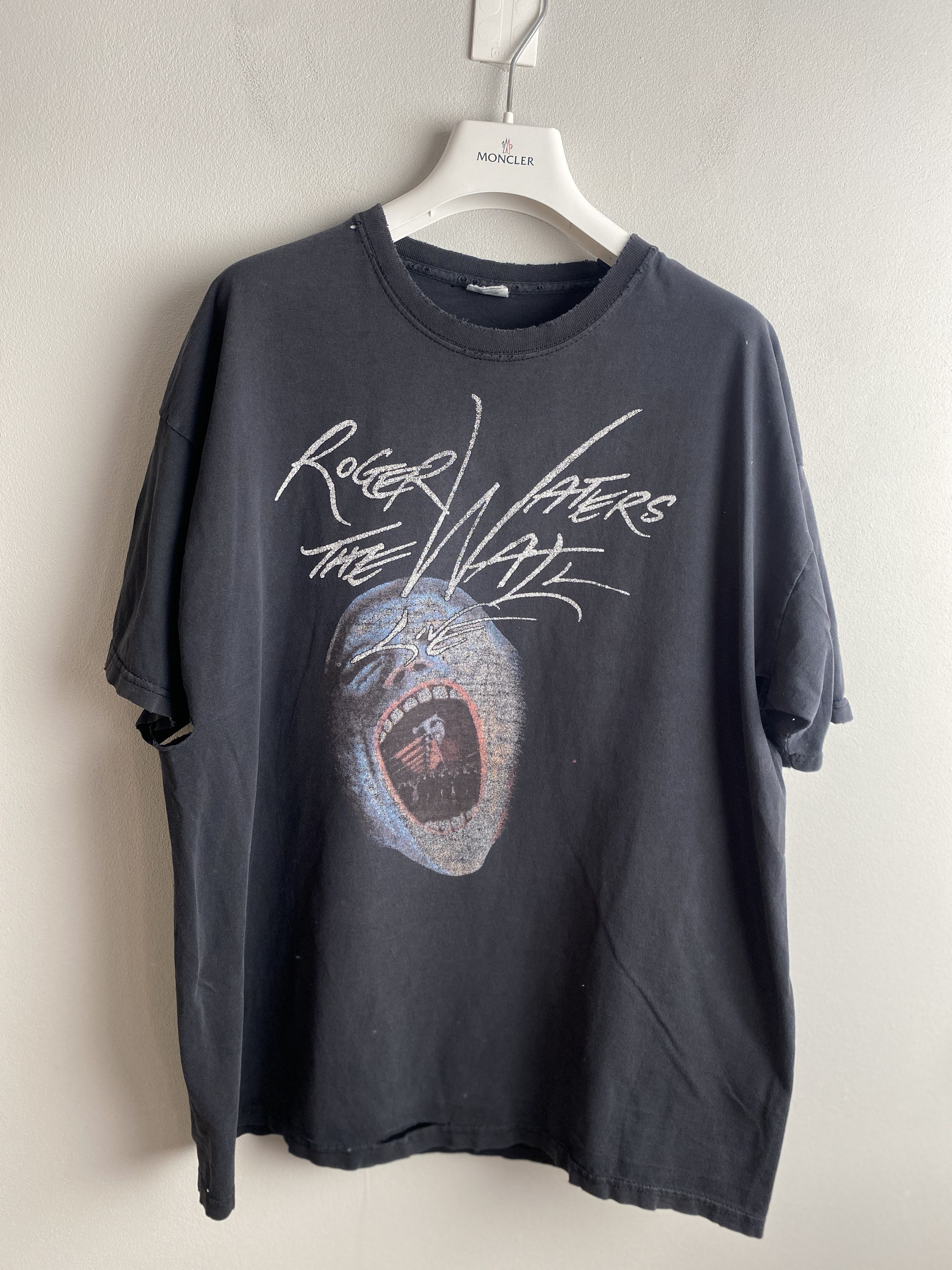 Vintage Roger Waters The Wall t-shirt tee Size US XL / EU 56 / 4 - 1 Thumbnail