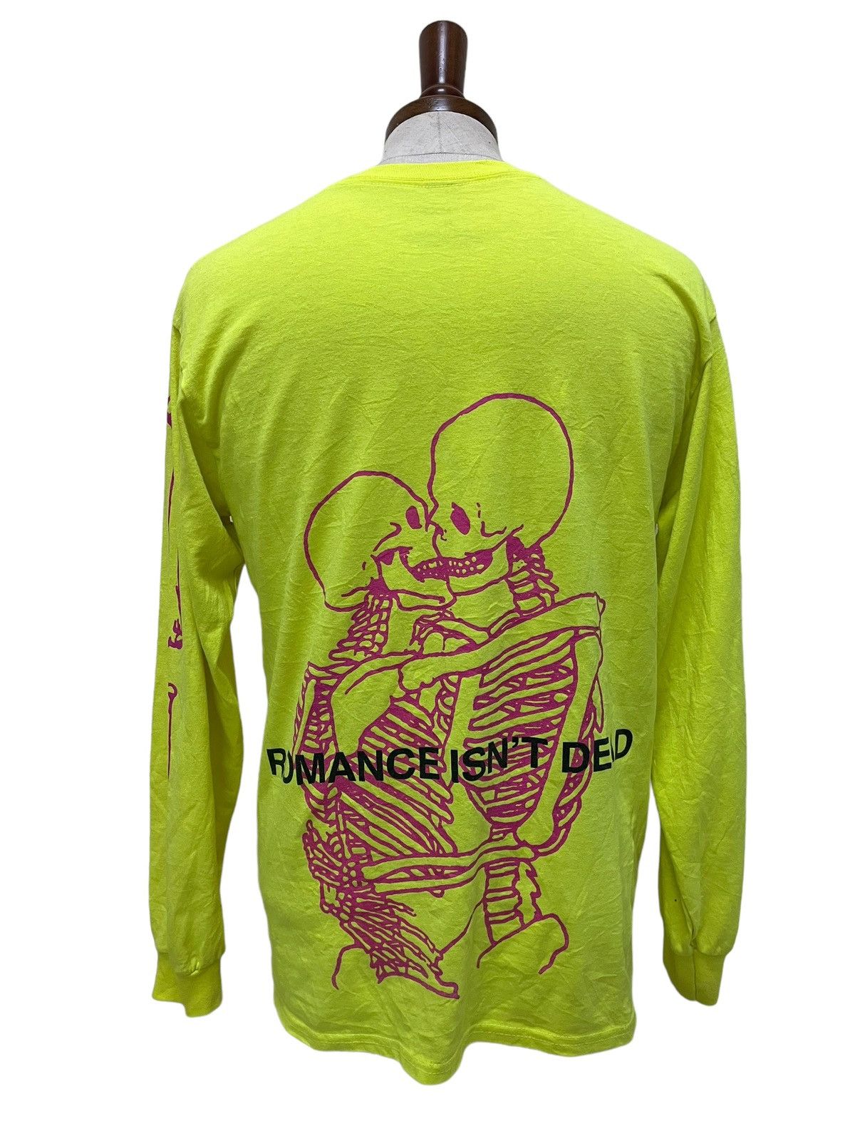 Japanese Brand Japanese Brand Fashion Nova Romance isn’t Dead Size US M / EU 48-50 / 2 - 2 Thumbnail