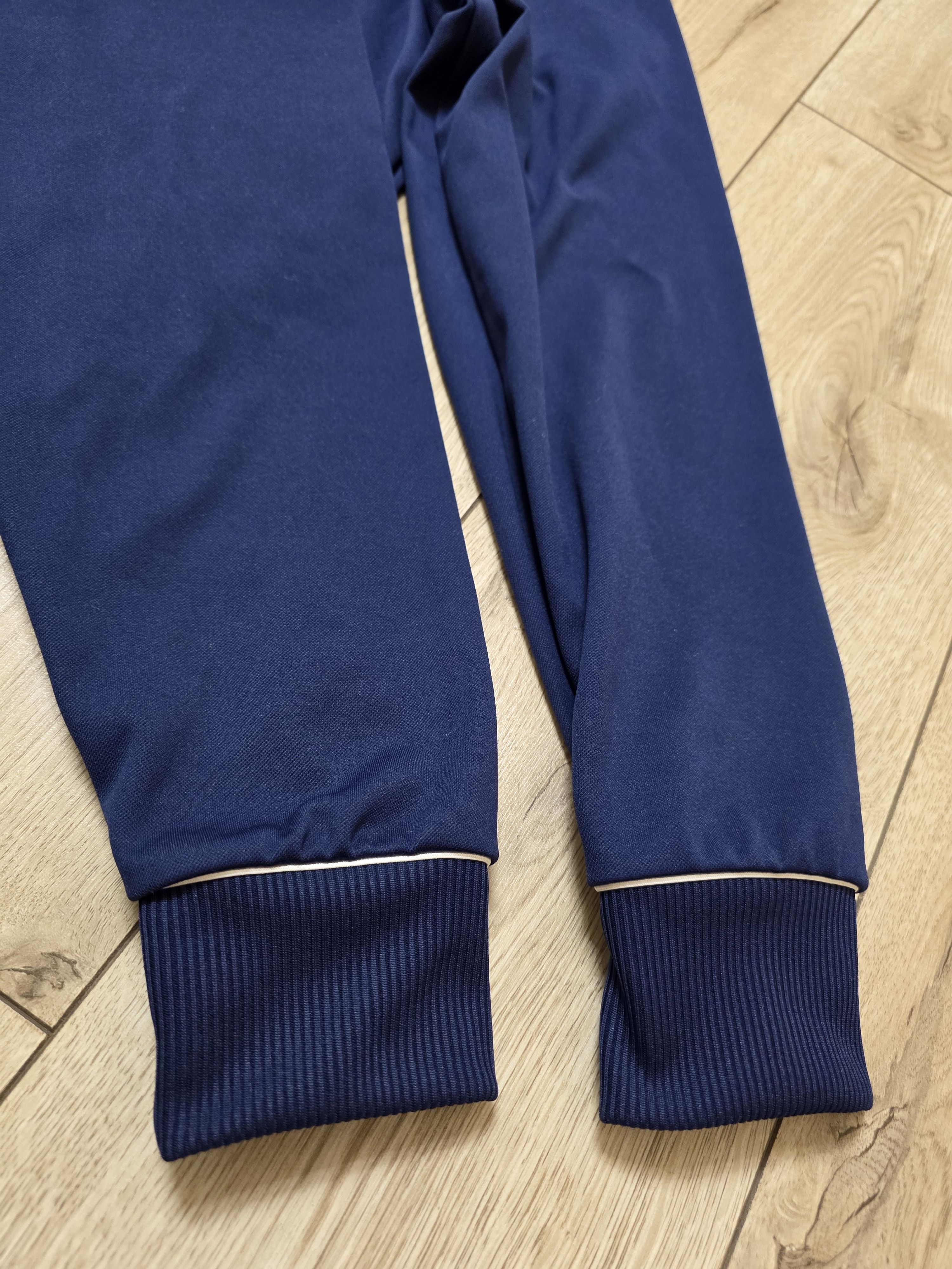 Adidas BOLTON WENDERERS 2011 VINTAGE FOOTBALL SWEATSHIRT SOCCER Size US L / EU 52-54 / 3 - 5 Thumbnail