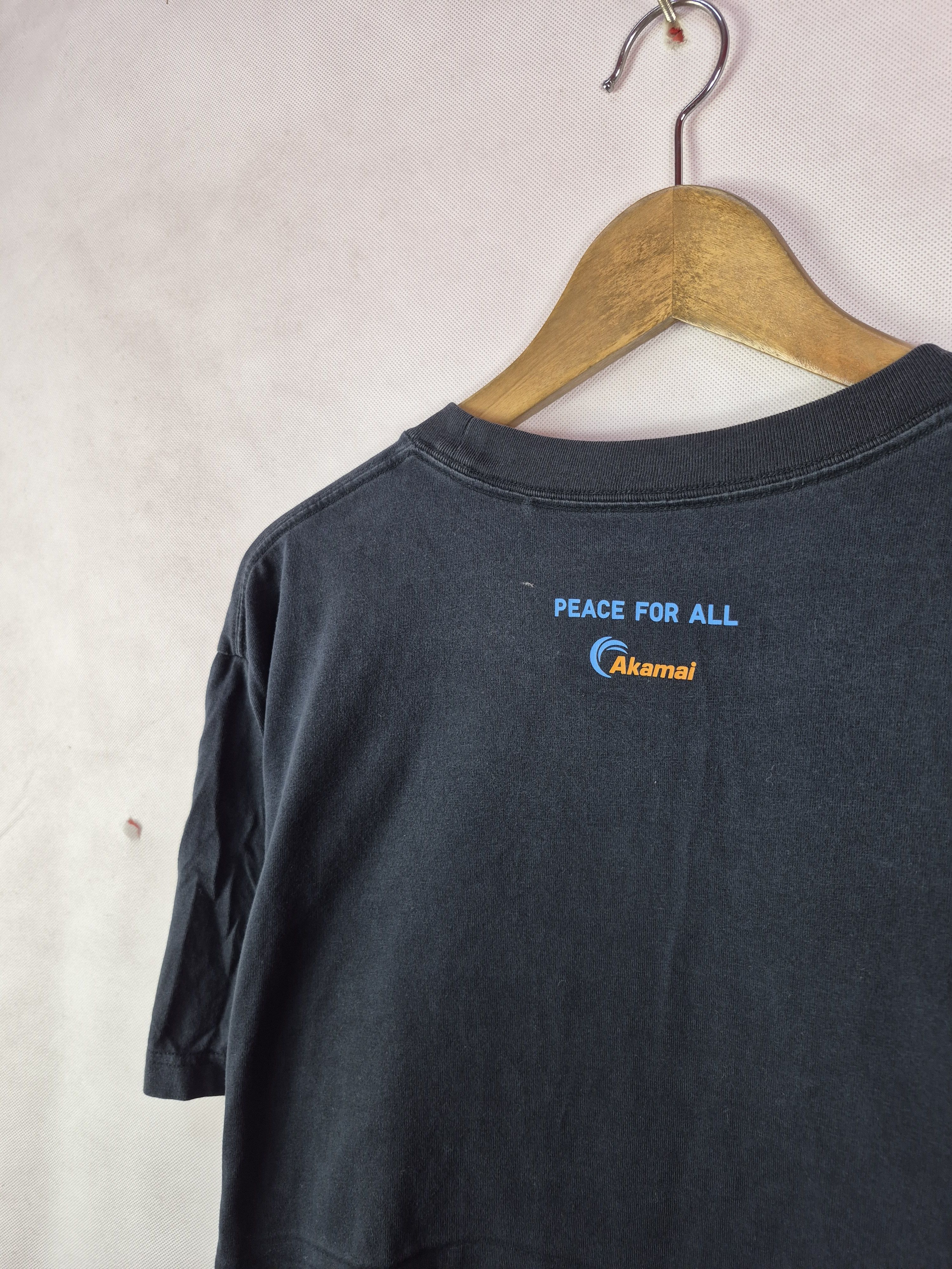 Japanese Brand 🔥 Uniqlo Peace for All Akamai Tee Size US XL / EU 56 / 4 - 5 Thumbnail