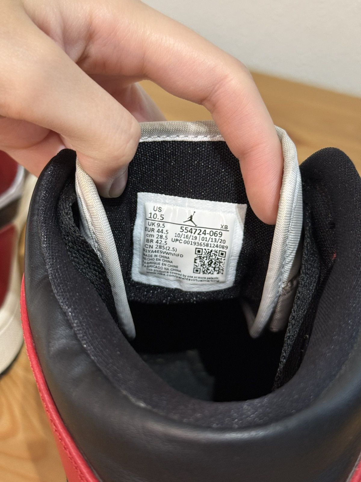 Jordan Brand × Nike Nike Air Jordan 1 Mid Chicago Toe No box Size US 10.5 / EU 43-44 - 4 Thumbnail