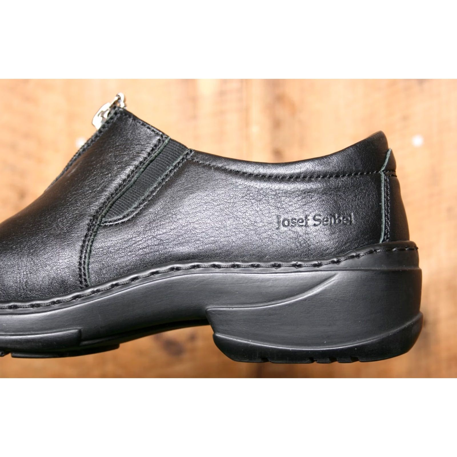 Vintage VINTAGE Josef Seibel Pamela Black Leather Front Zip Loafers EUR 37 ≈ US 6.5 Womens Leather Loafer Janet Style Casual Zip Front Side Size US 7 / IT 37 - 7 Thumbnail
