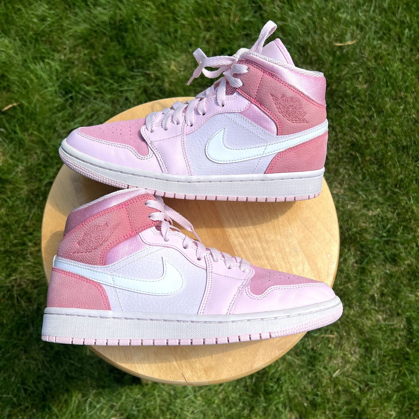 Jordan Brand × Nike Wmns Air Jordan 1 Mid Digital Pink Women's Shoes - Size 8.5 Size US 8.5 / IT 38.5 - 3 Thumbnail