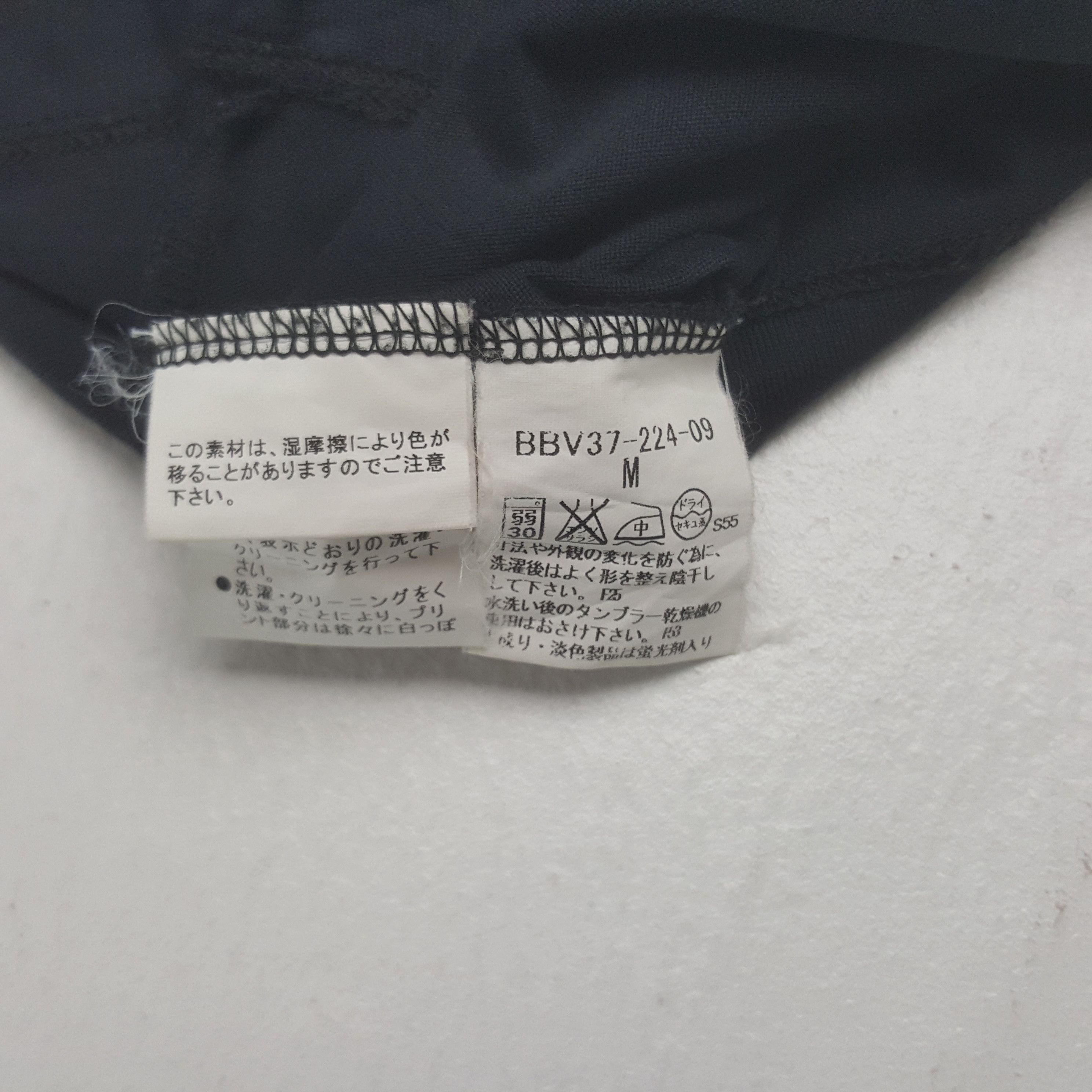 Burberry Vintage Burberry London Custom Spell Out Nova Check Tshirt Size US M / EU 48-50 / 2 - 5 Thumbnail