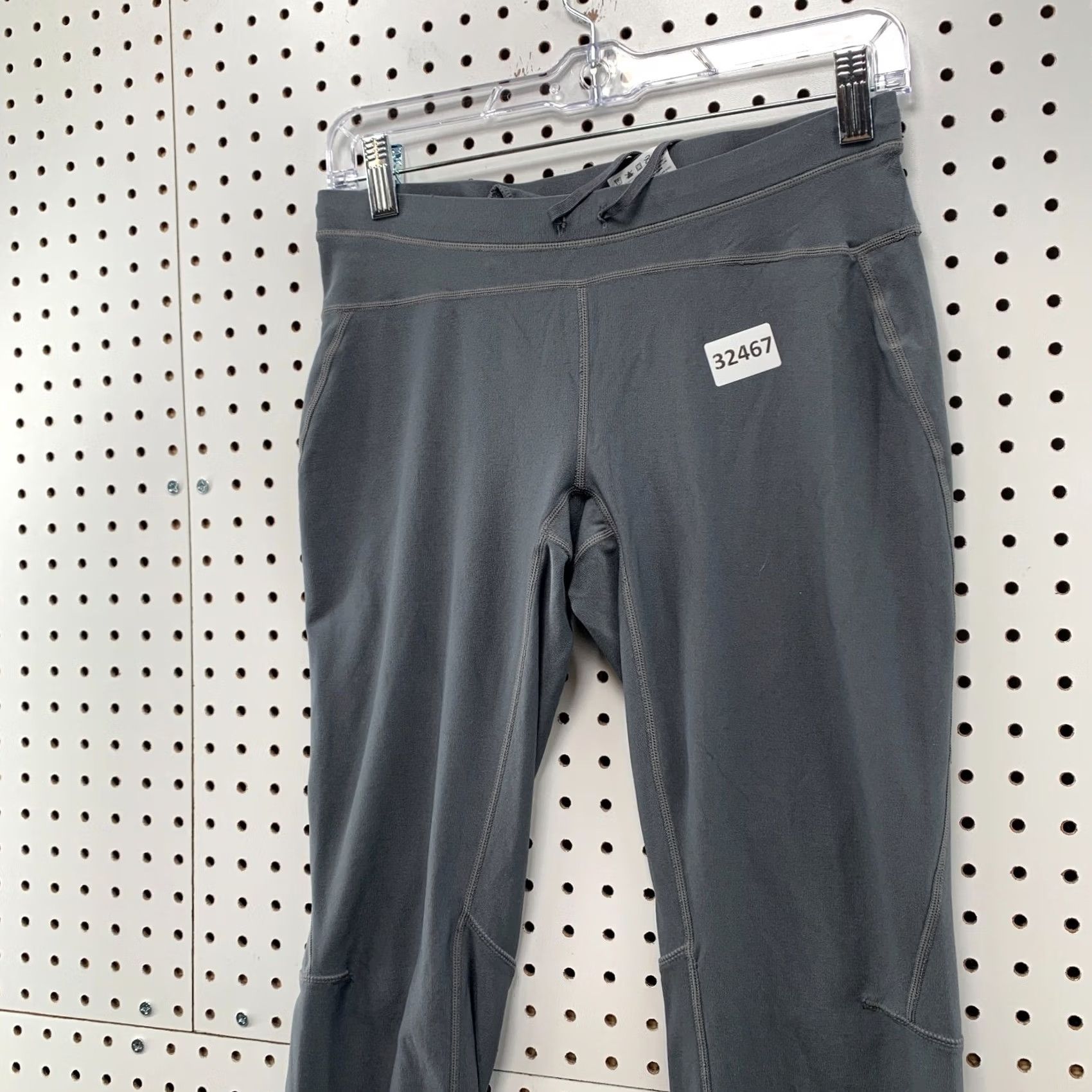 Nike Nike Dri-FIT Leggings Women's Small Gray Zip Pocket Ankles Activewear Shoes? Size 28" / US 6 / IT 42 - 5 Thumbnail