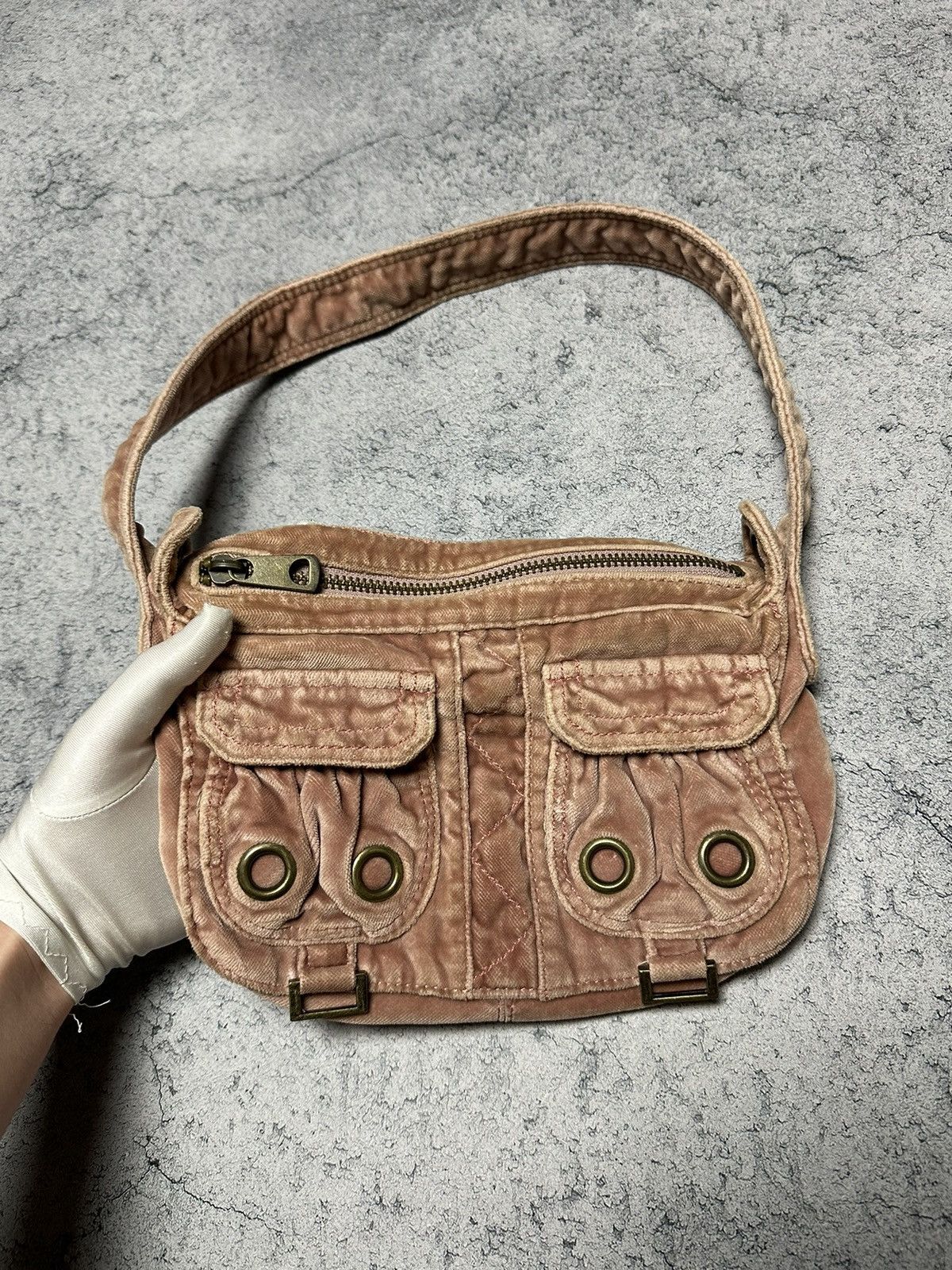 Marc Jacobs Vintage Y2K Marc Jacobs Velvet Mini Bag Size ONE SIZE - 3 Thumbnail
