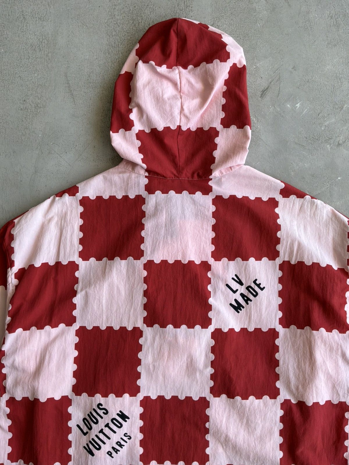 Louis Vuitton × Nigo Louis Vuitton x Human Made Red & White Checkered Windbreaker Size US M / EU 48-50 / 2 - 7 Thumbnail