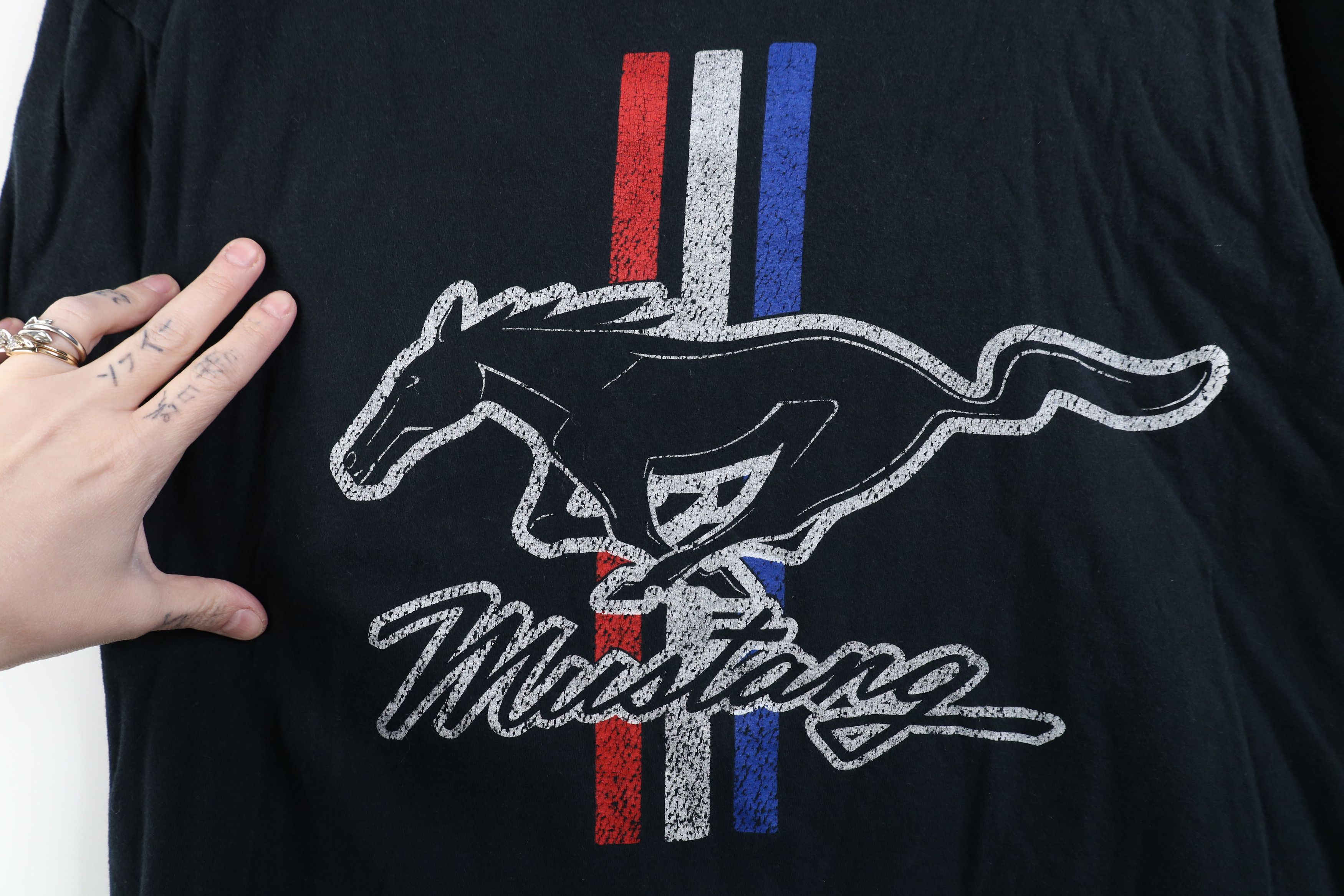 Vintage Vintage Y2K Ford Motor Co Spell Mustang Muscle Car T-Shirt Size US XXL / EU 58 / 5 - 4 Thumbnail