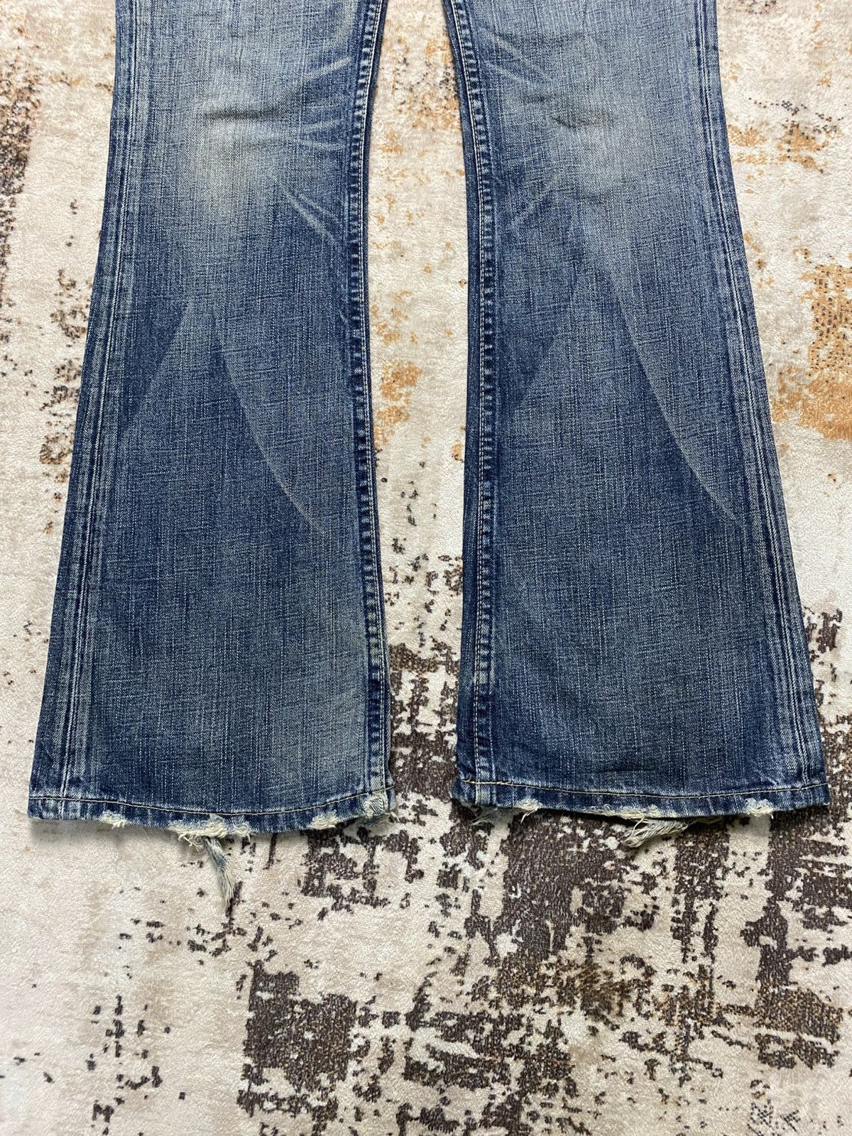 Levi's Rare Levi’s Distressed Bootcut Size US 30 / EU 46 - 4 Thumbnail