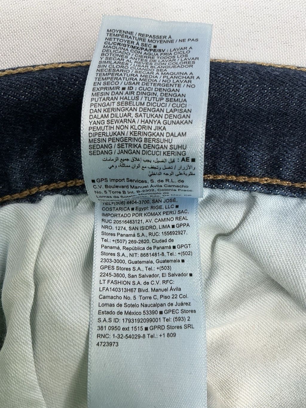 Old Navy Men's Old Navy Athletic Taper Dark Wash Blue Jeans 38x30 Size US 38 / EU 54 - 5 Thumbnail