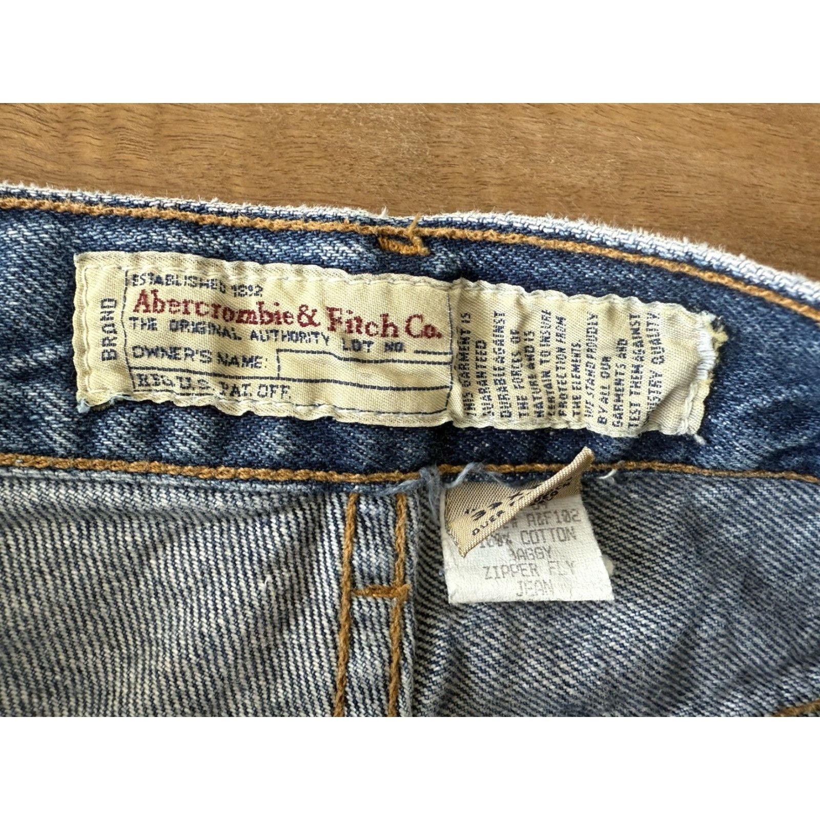 Abercrombie & Fitch VTG Abercrombie & Fitch Baggy Jeans Men 33x34 5-Pocket Denim Cotton Blue 90s Logo USA Relaxed Baggy Jeans Mens Size US 31 - 3 Thumbnail