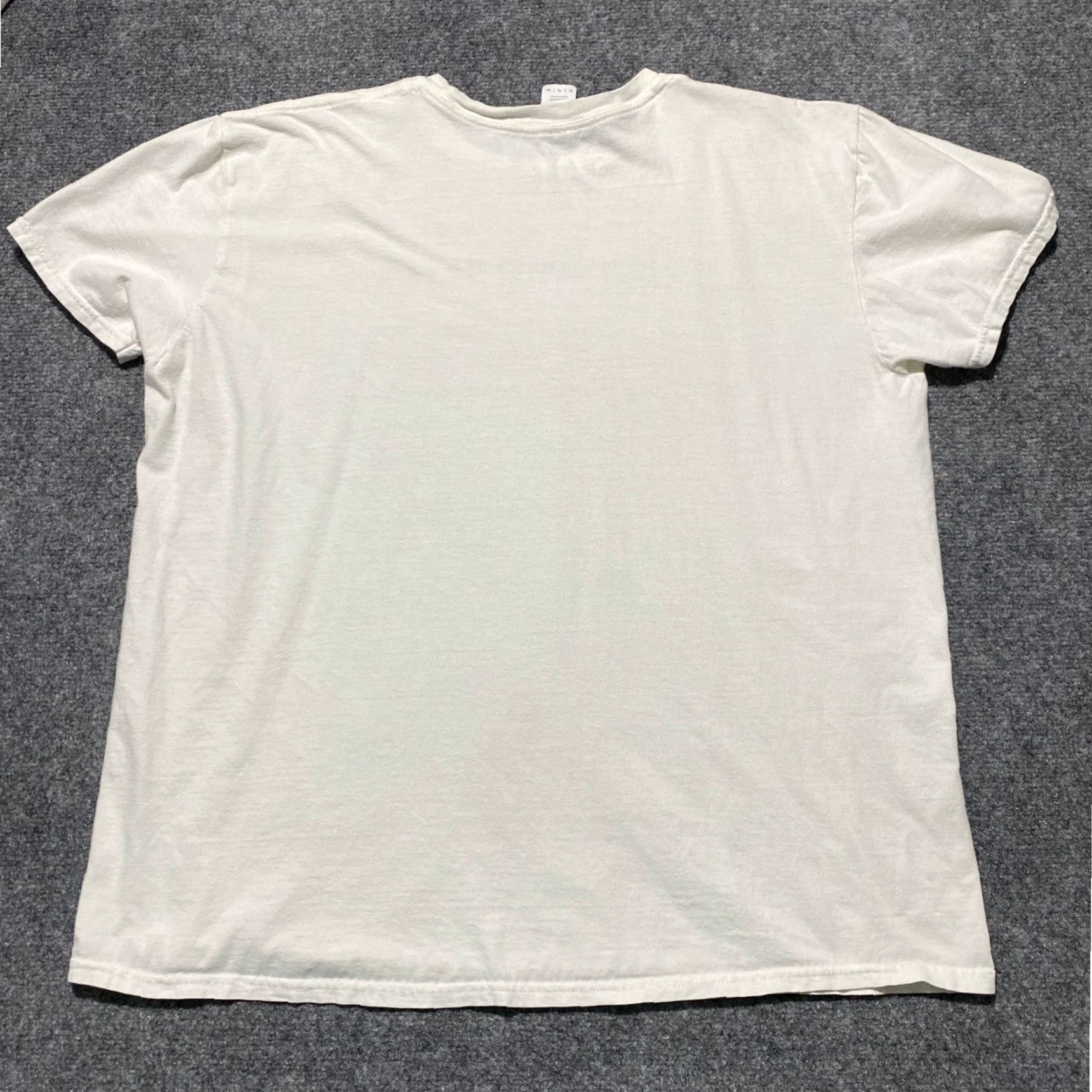 Gildan Chicago Bulls Graphic T-Shirt Mens XL White Gildan Softstyle Short Sleeve Crew Neck Logo Ring Spun All Seasons Vintage Style NBA Sports Fan Gear Size US XL / EU 56 / 4 - 2 Thumbnail