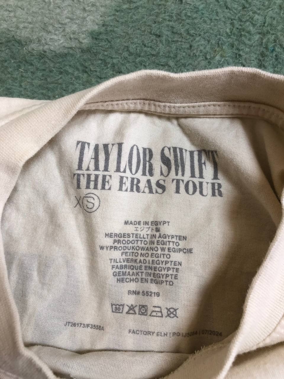 Vintage Taylor Swift The Eras Tour Beige T-Shirt Official Merch Size US XS / EU 42 / 0 - 2 Thumbnail