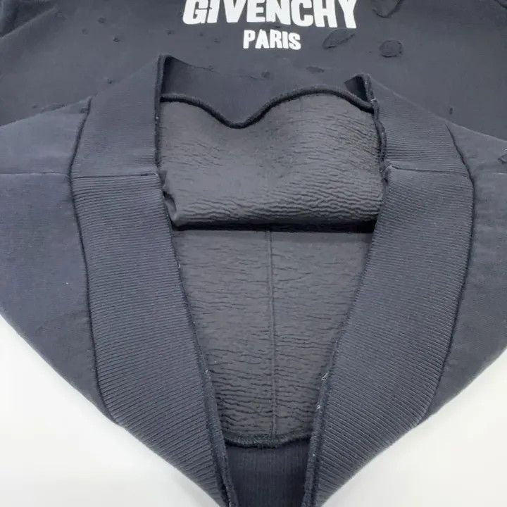 Givenchy Givenchy Givenchy Black Distressed Sweatshirt for Unisex - Size US M / EU 48-50 / 2 - 7 Thumbnail