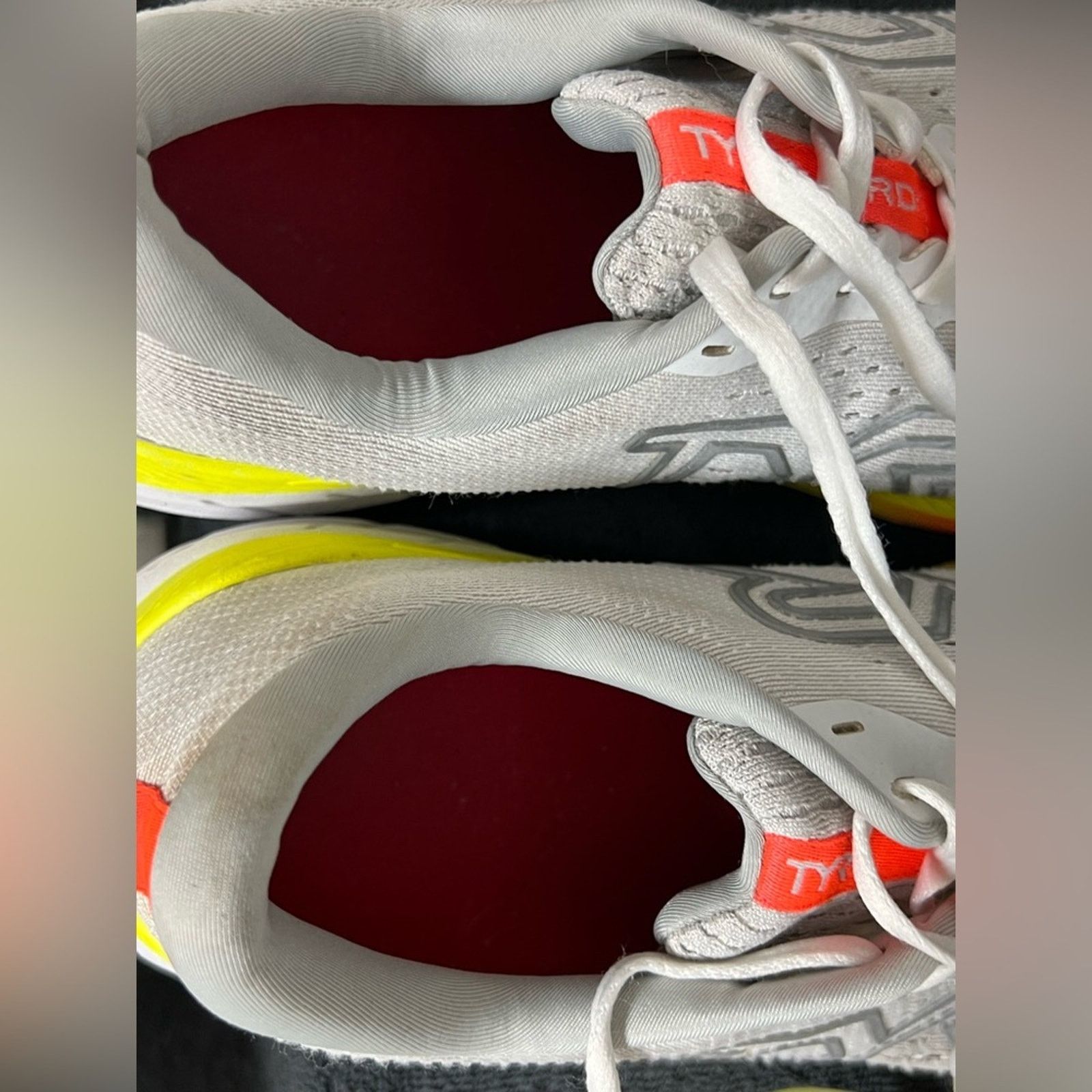 Other TYR RD-1 Runner Men's Size 11.5 White Yellow Running Shoes Size US 11.5 / EU 44-45 - 9 Thumbnail