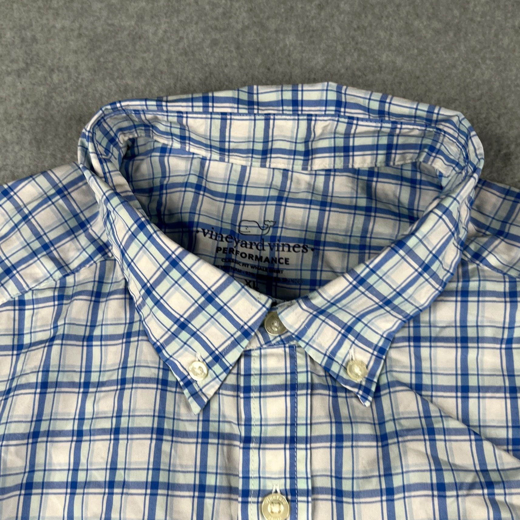 Vineyard Vines Button-Up Shirt XL Blue Check Men Long Sleeve Classic Fit Button-Down Collared Nylon Spandex Lightweight