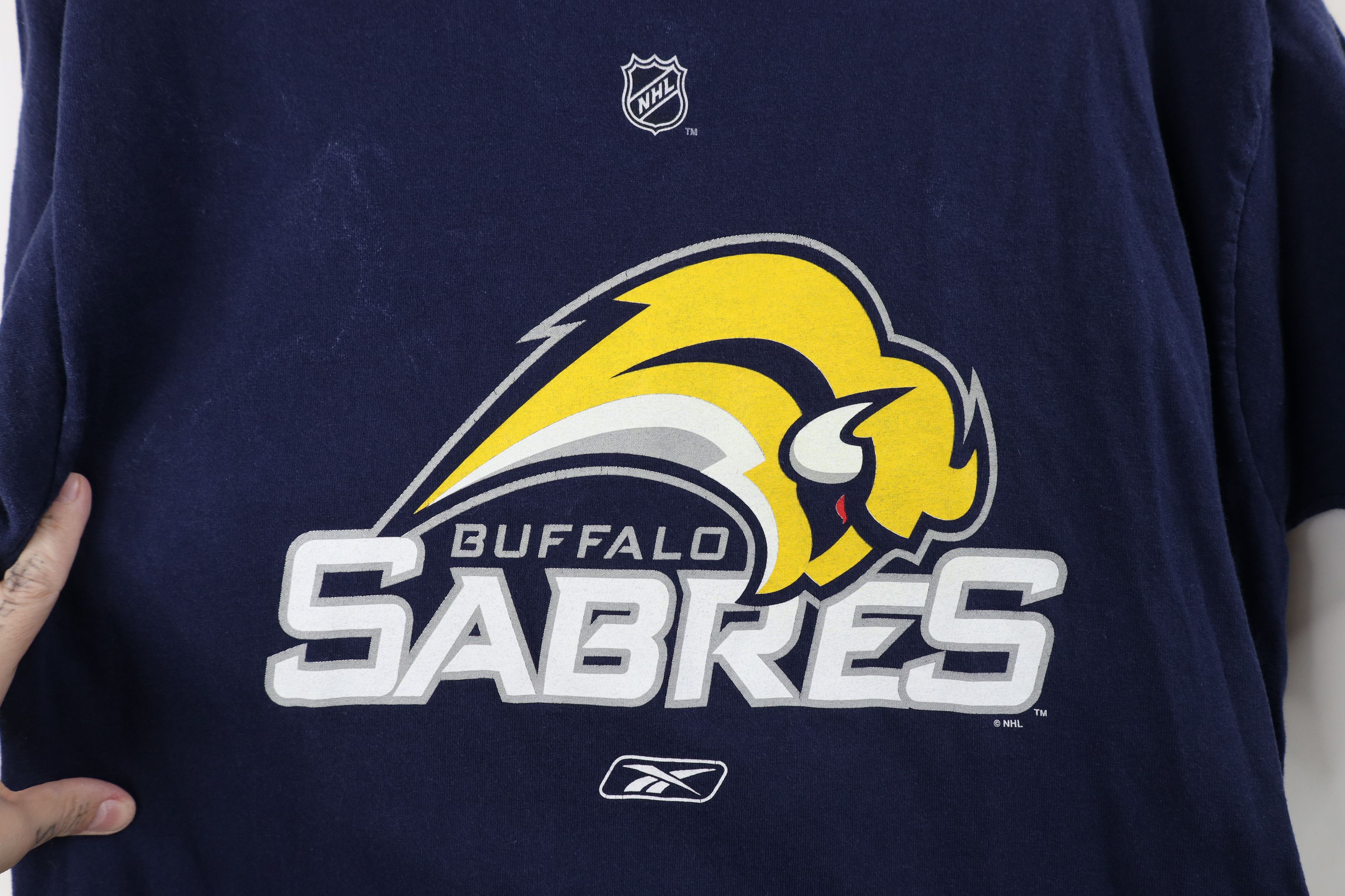 Reebok Vintage Reebok Buffalo Sabres Hockey Short Sleeve T-Shirt Size US M / EU 48-50 / 2 - 4 Thumbnail