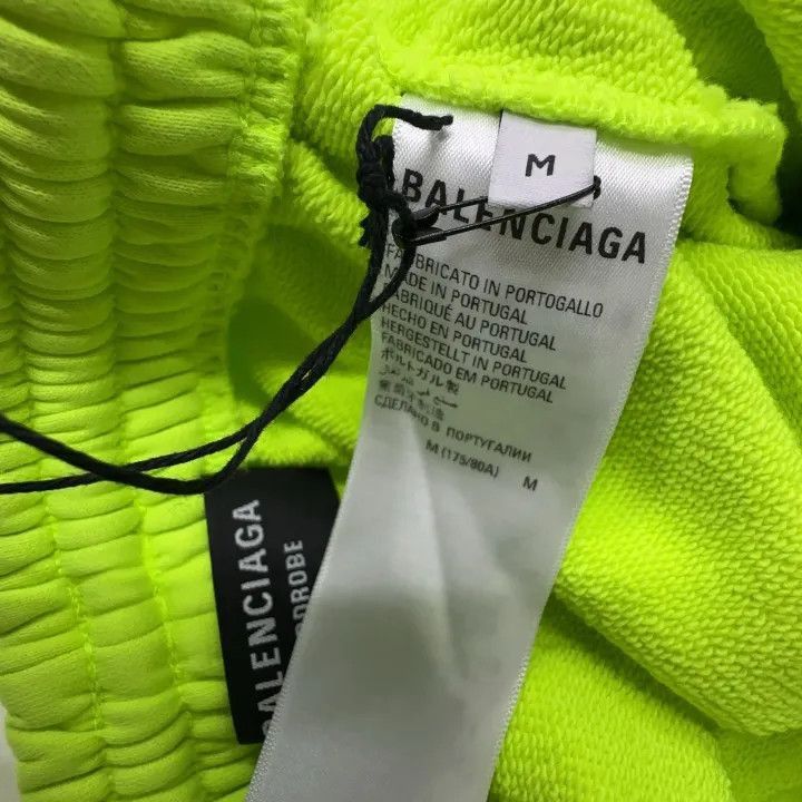 Balenciaga Balenciaga Balenciaga Green Logo Pattern Casual Shorts -25 Size US 27 - 6 Thumbnail