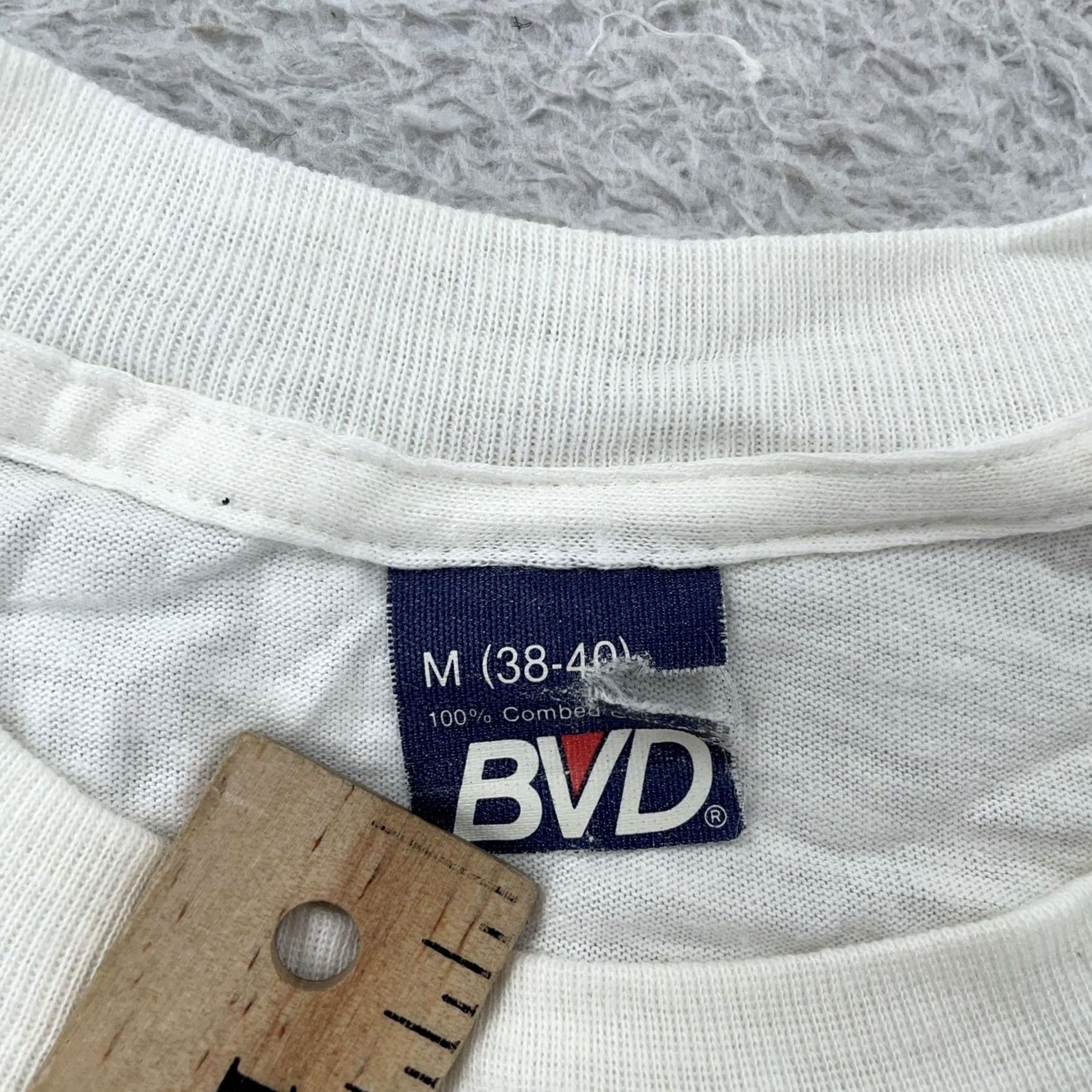 Vintage VINTAGE BVD White T-Shirt Mens XS Crewneck Classic 90s Tee Shirt Size US XS / EU 42 / 0 - 7 Thumbnail