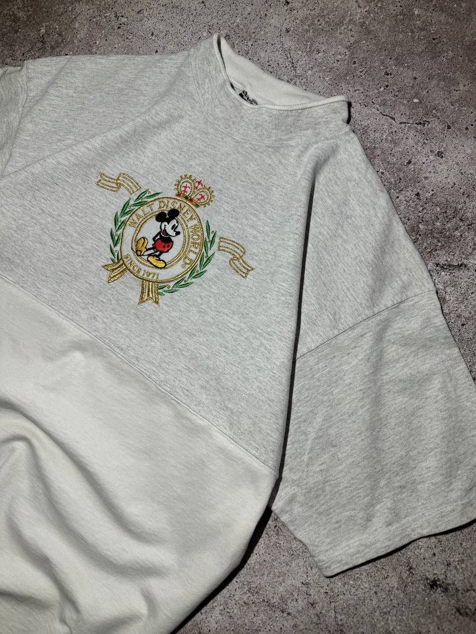 Disney × Mickey Mouse × Vintage Vintage Disney Mickey Mouse 90s T-shirt Embroidered Logo Size US XL / EU 56 / 4 - 4 Thumbnail
