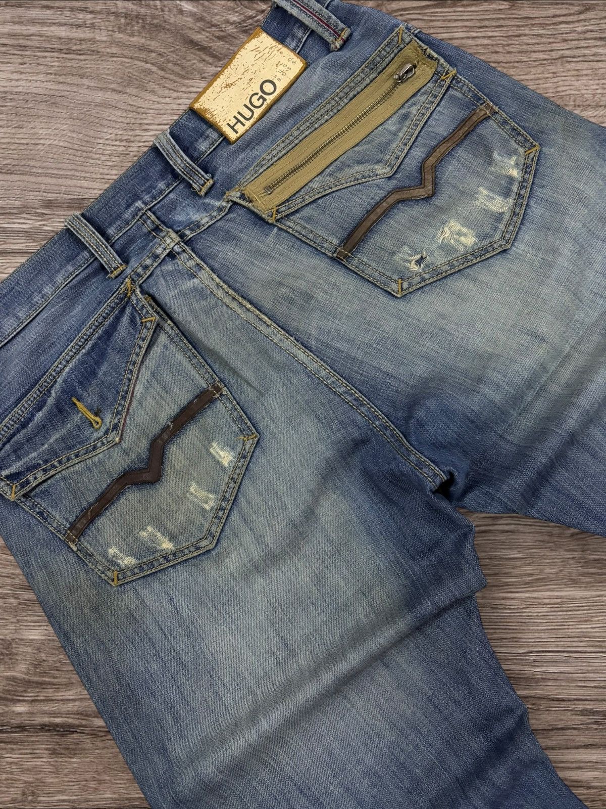 Hugo Boss Vtg HUGO by Hugo Boss Mud Wash Distress Jeans Size US 34 / EU 50 - 7 Thumbnail