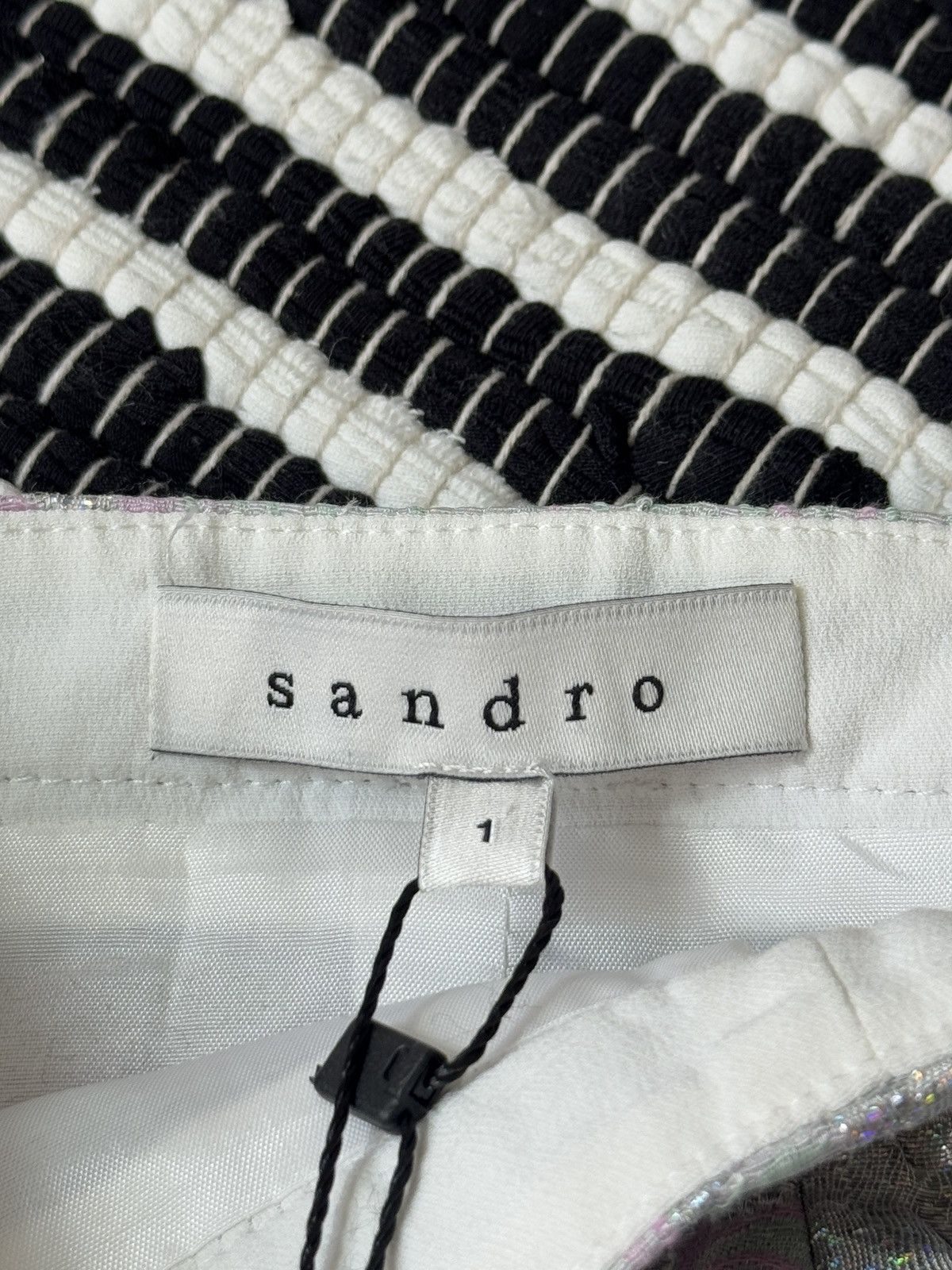 Sandro VINTAGE SANDRO SHIMMERY 2000s SKIRT Size 28" / US 6 / IT 42 - 3 Thumbnail