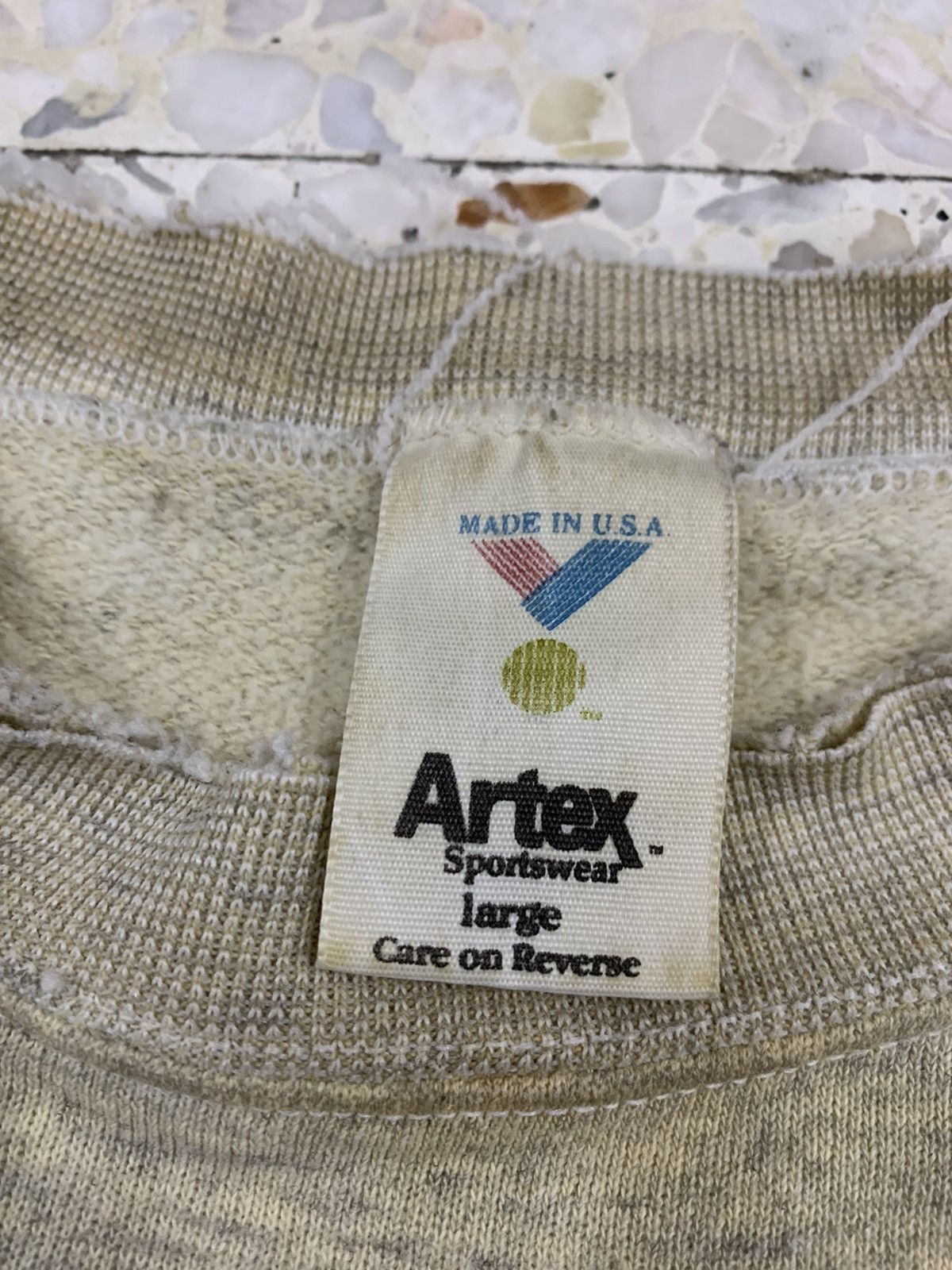MLB VINTAGE YANKEES TAZ 90’S DISTRESSED SWEATSHIRT VERY RARE Size US L / EU 52-54 / 3 - 13 Thumbnail