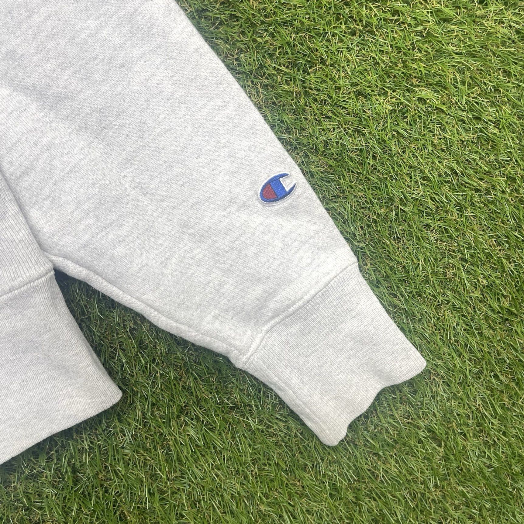 Champion VINTAGE Champion Deer Valley Sweatshirt Mens XS Pullover Reverse Weave Crewneck 90s Gray Cotton Blend Long Sleeve Size US XS / EU 42 / 0 - 3 Thumbnail
