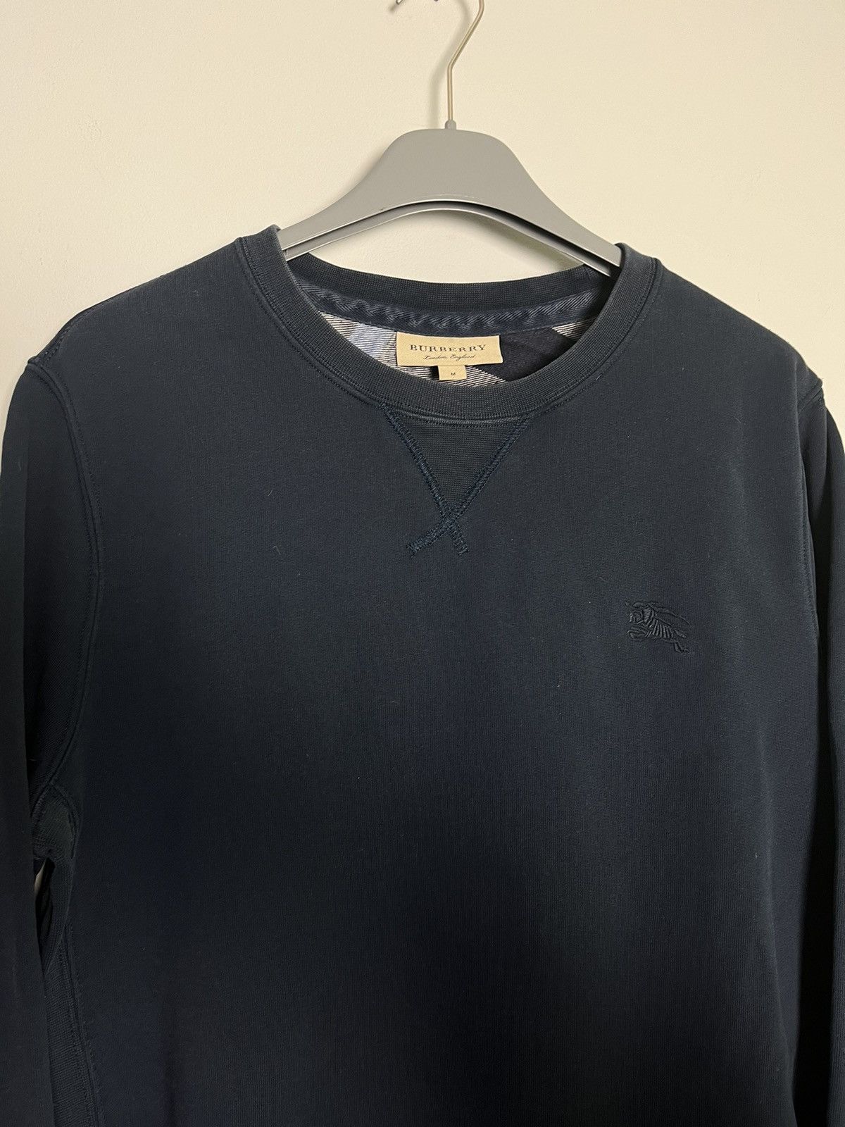 Burberry 🟦 Burberry Crewneck Size US M / EU 48-50 / 2 - 8 Thumbnail