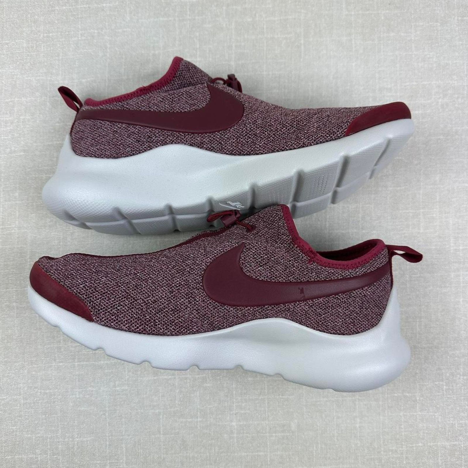 Nike ⚪️ Nike Aptare SE "Burgundy" 9M Size US 9 / EU 42 - 4 Thumbnail