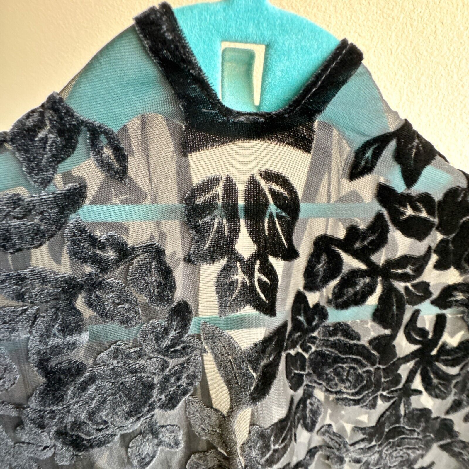 Lucky Brand LUCKY BRAND New Burnout Velvet Cape Kimono Women's OS Black Size ONE SIZE - 5 Thumbnail
