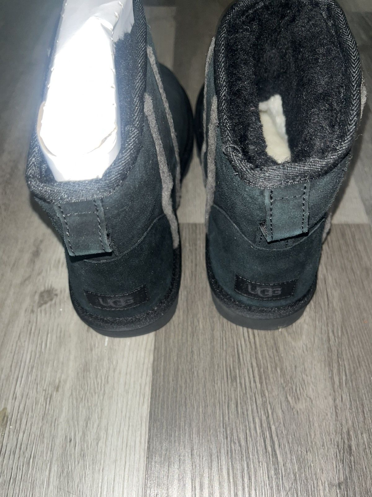 Ugg W CLASSIC MINI SHEARLING LOGO Size US 9.5 / IT 39.5 - 4 Thumbnail