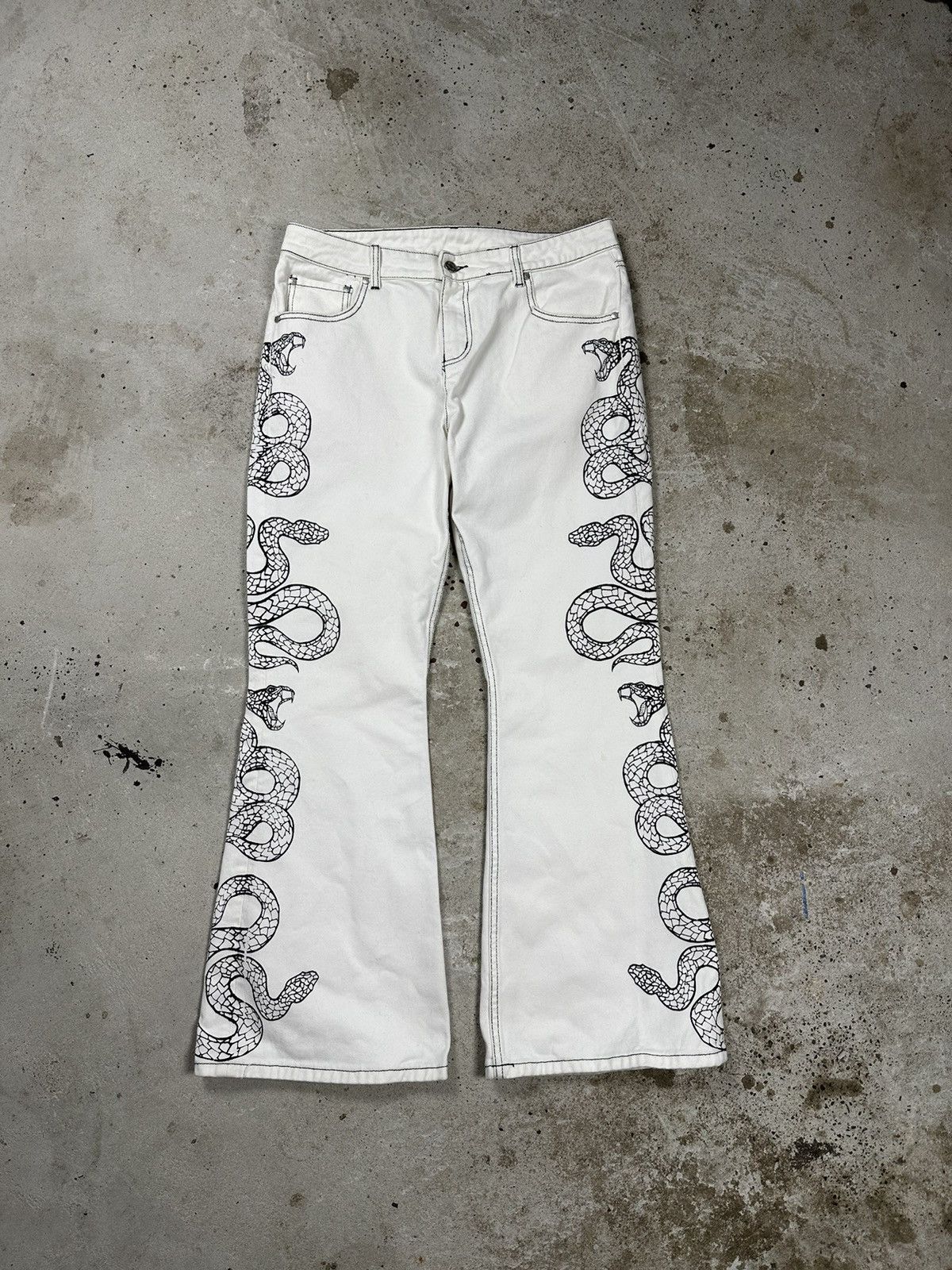 If Six Was Nine × Japanese Brand × Vintage Vintage White Bootcut Snake Print Flared Denim Pants Size US 32 / EU 48 - 1 Thumbnail