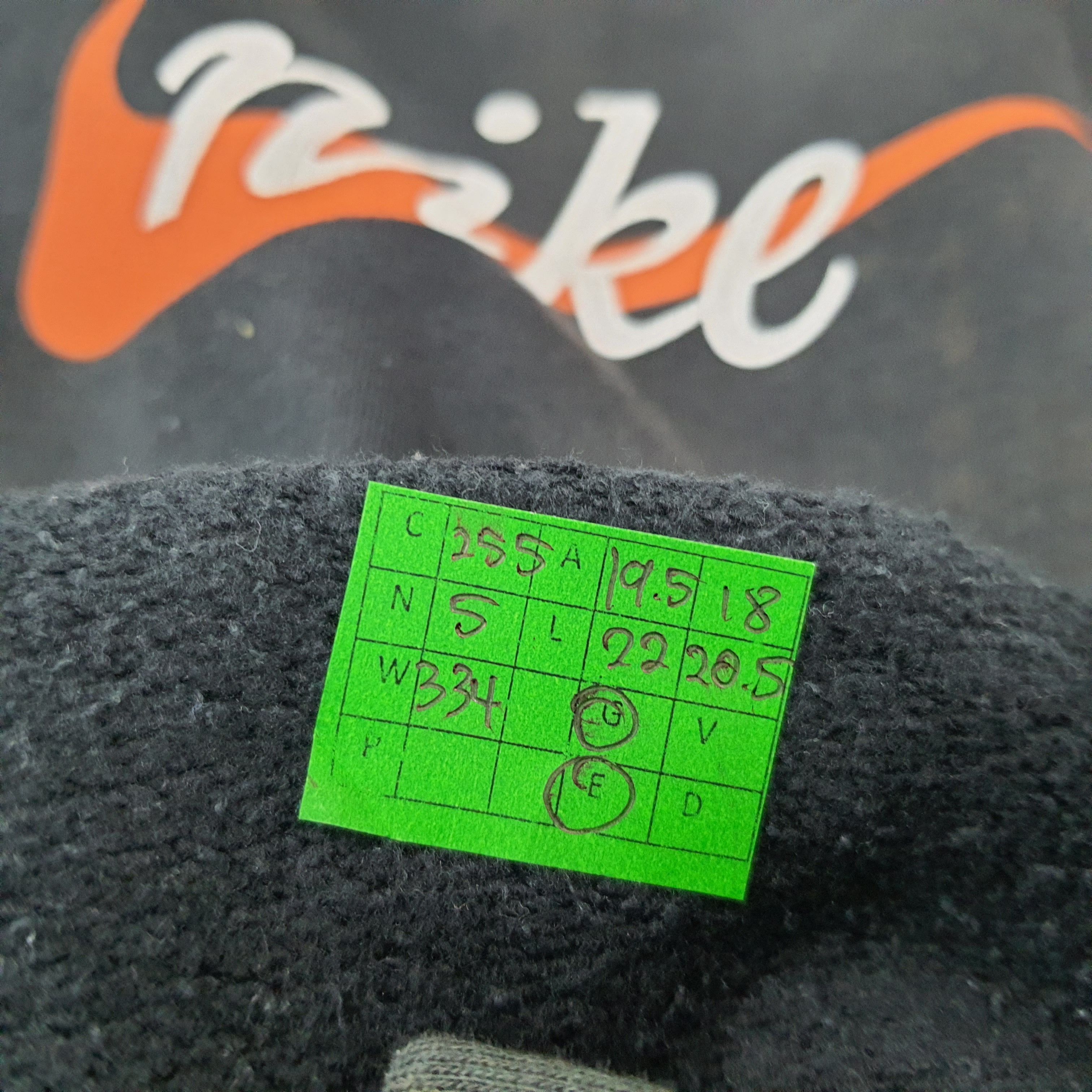 Nike Vintage Nike Raglan Sweatshirt C255N5 Size US S / EU 44-46 / 1 - 8 Thumbnail