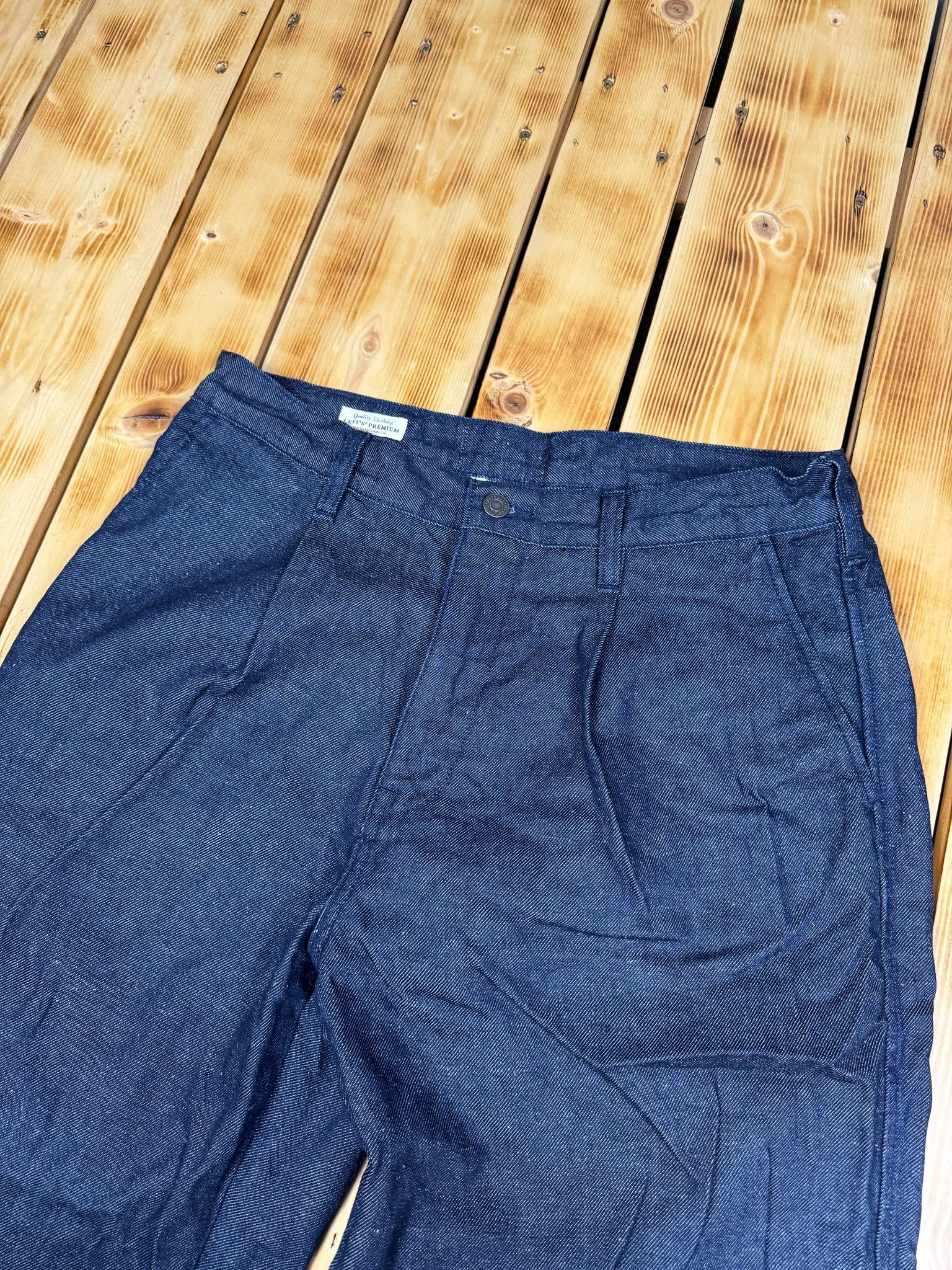 Levi's x Felix The Cat Pleated Front Stay Loose Fit Jeans