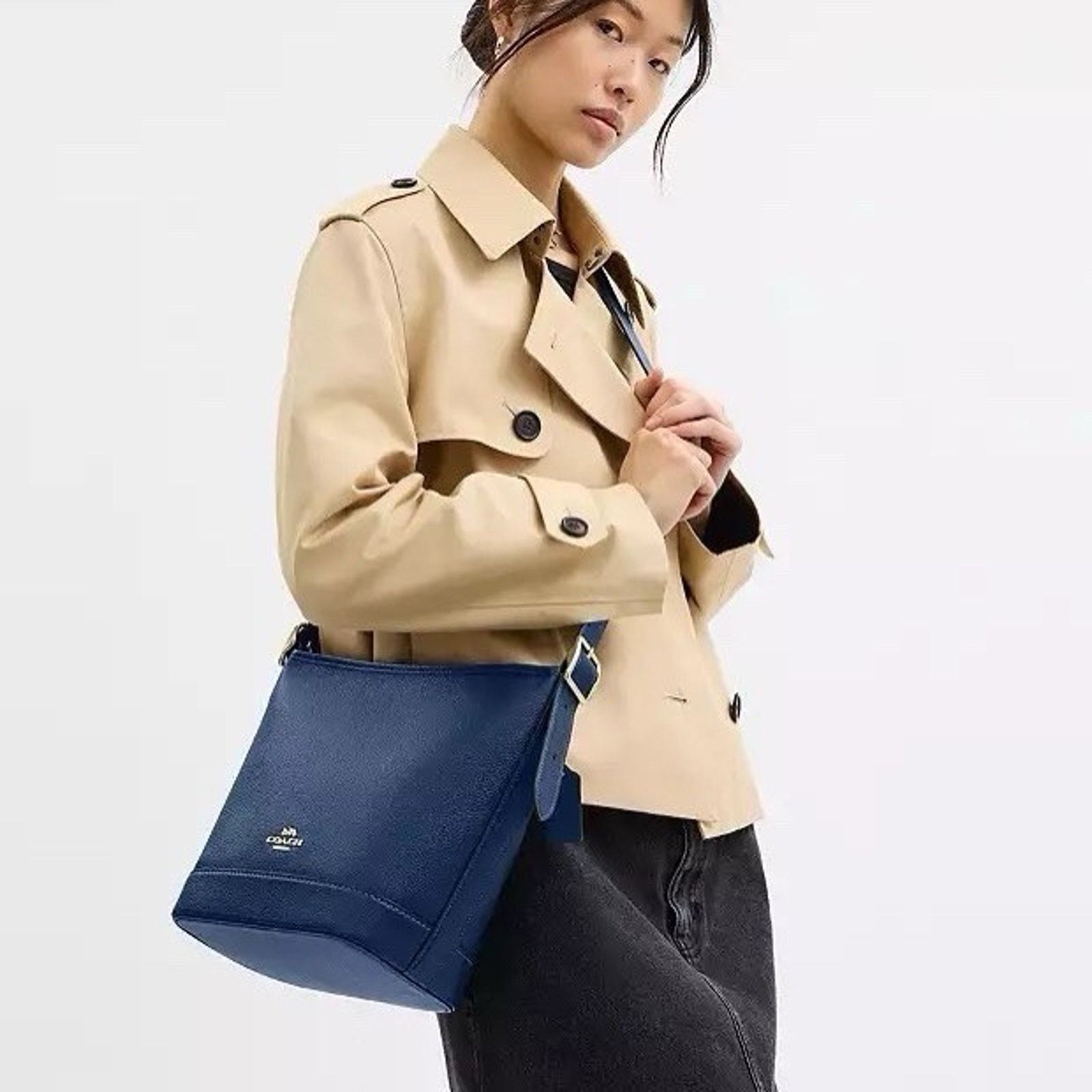 Coach NWT Coach Jude Bag pebble leather CBH18 Gold/Deep Blue Size ONE SIZE - 7 Thumbnail